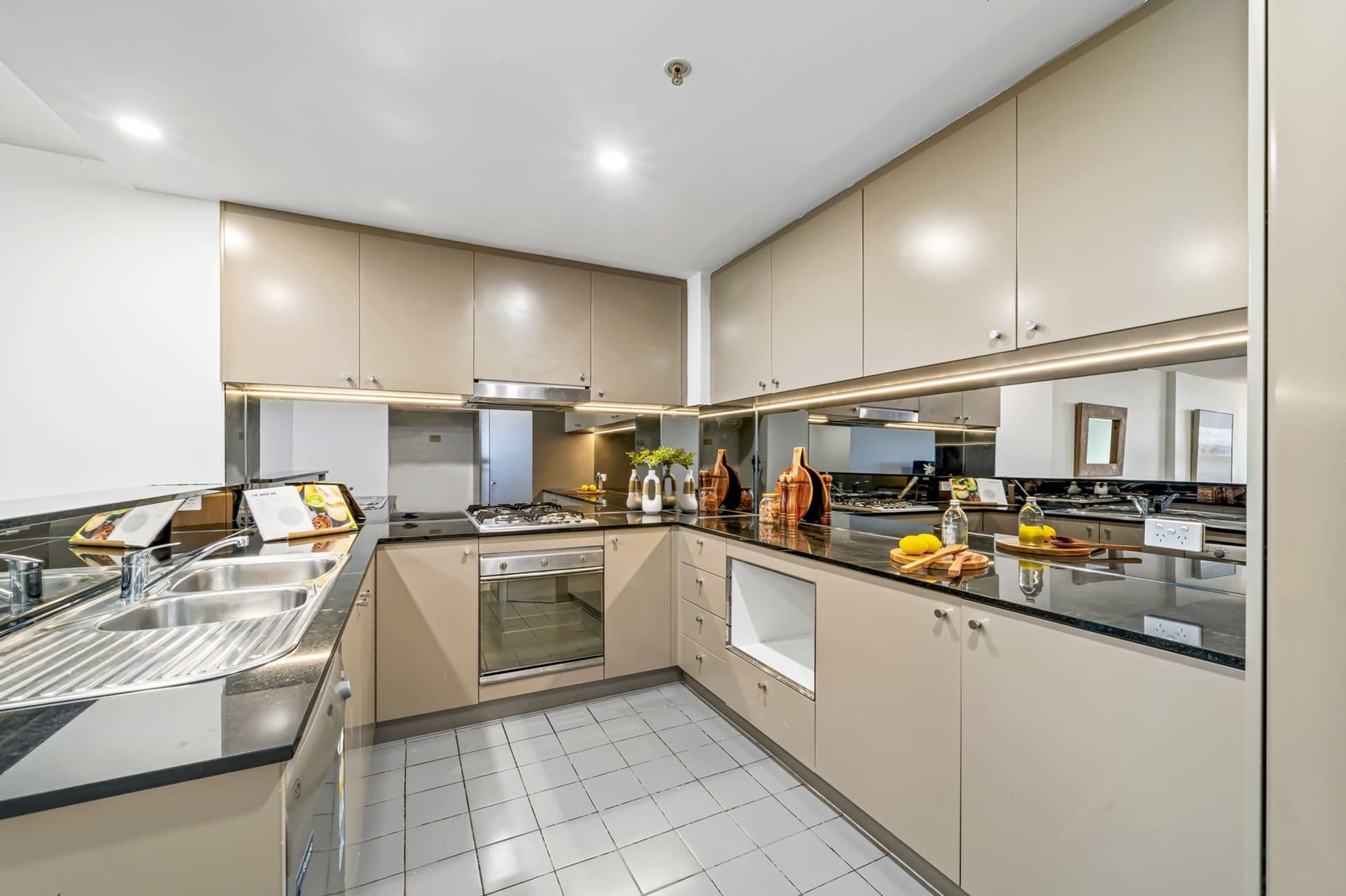 1501/2B Help Street, Chatswood, NSW, 2067, Chatswood - Thumbnail 5
