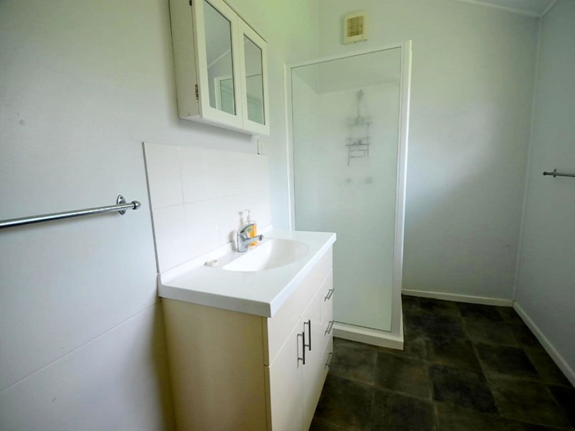 28 Lambert Drive, Maudsland, QLD, 4210, Maudsland - Thumbnail 3