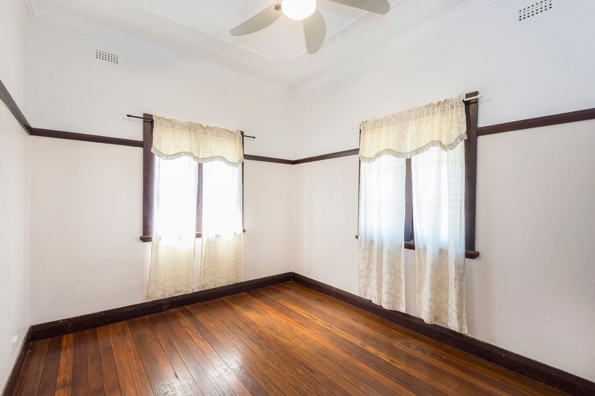 10 Cathcart Street, Lismore, NSW, 2480, Lismore - Thumbnail 5