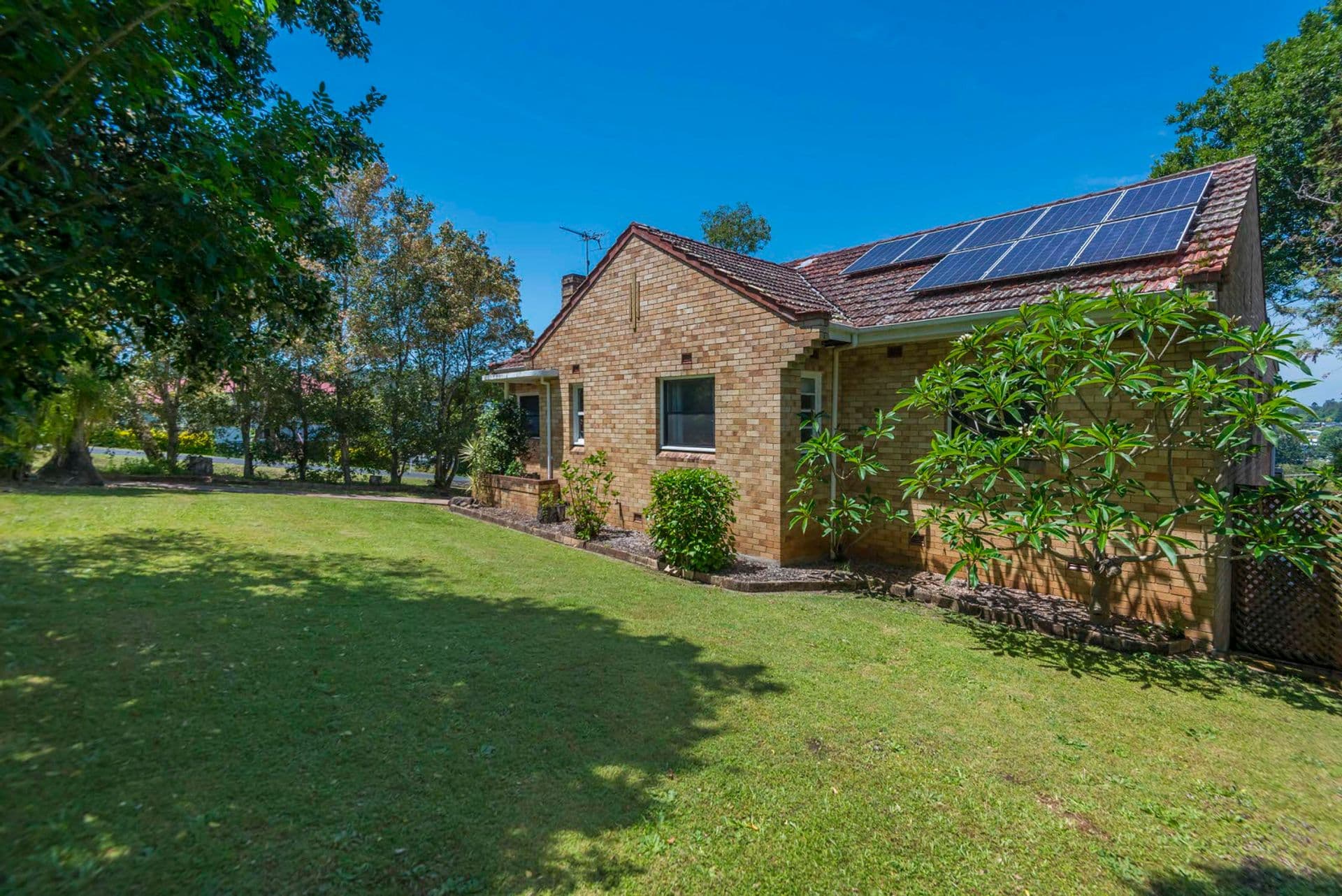 31 Jacaranda Avenue, East Lismore, NSW, 2480, East Lismore - Thumbnail 2