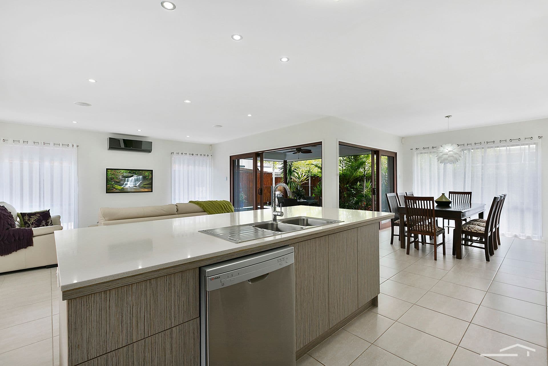 6 Stringybark Place, Peregian Springs, QLD, 4573, Peregian Springs - Thumbnail 5