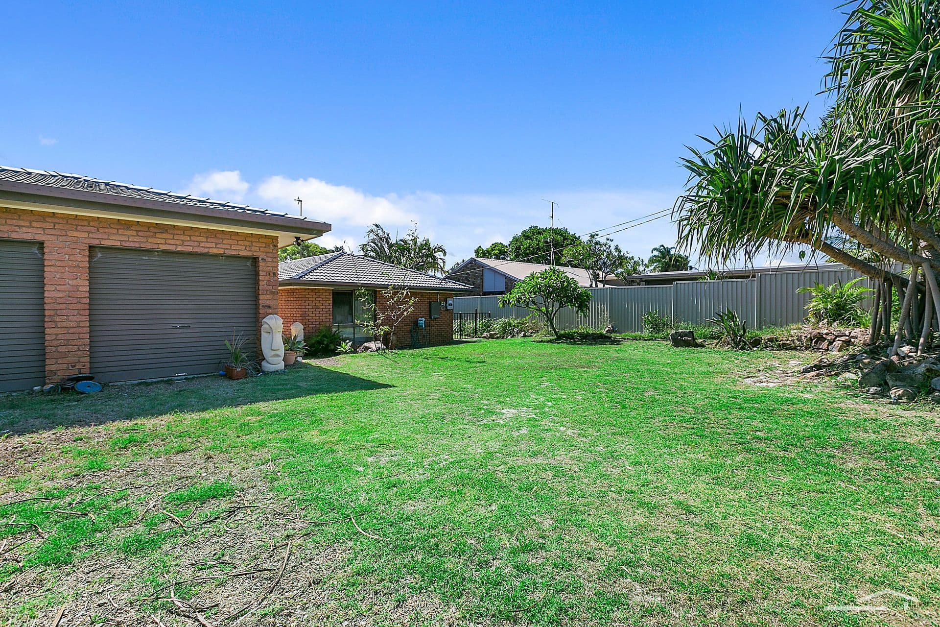 9 Orcades Street, Sunrise Beach, QLD, 4567, Sunrise Beach - Thumbnail 2