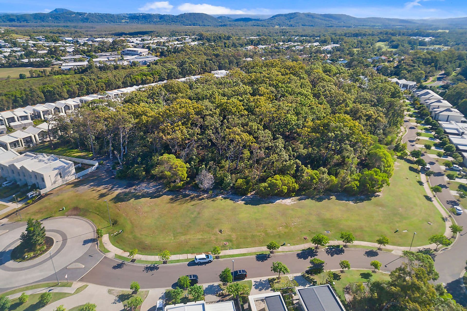 6/18 Lanyana Way, Noosa Heads, QLD, 4567, Peregian Springs - Thumbnail 2