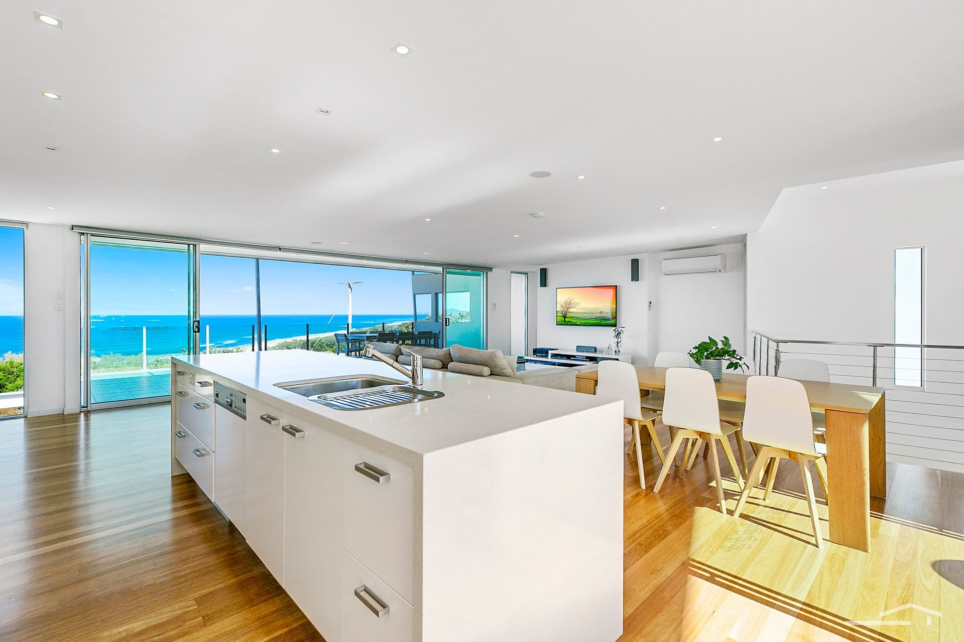 6/18 Lanyana Way, Noosa Heads, QLD, 4567, Sunrise Beach - Thumbnail 2