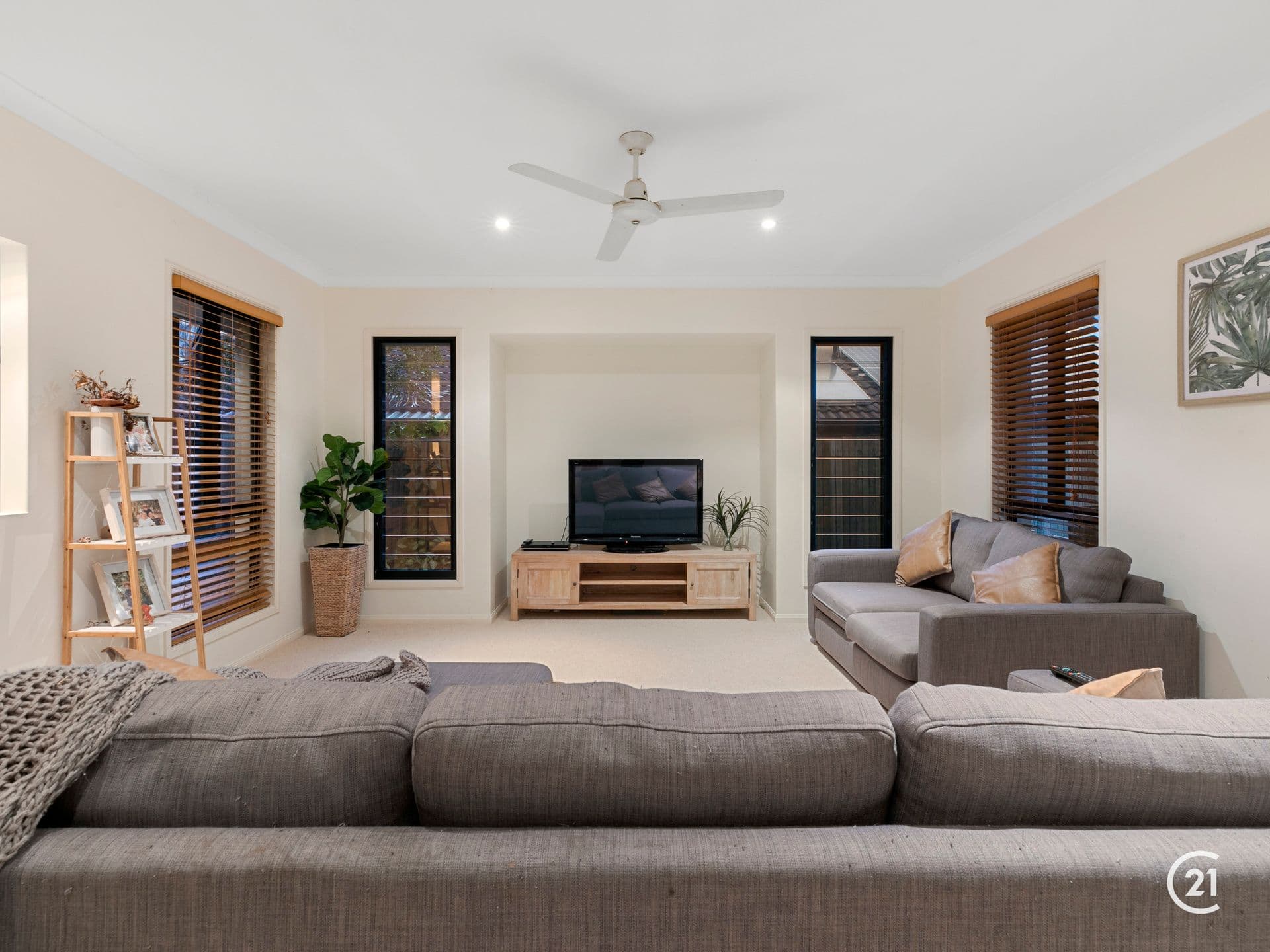 6/18 Lanyana Way, Noosa Heads, QLD, 4567, Peregian Springs - Thumbnail 2
