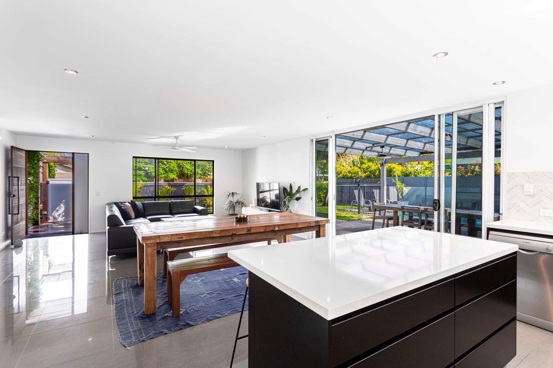 10 Wylah Street, Noosaville, QLD, 4566, Noosaville - Thumbnail 2