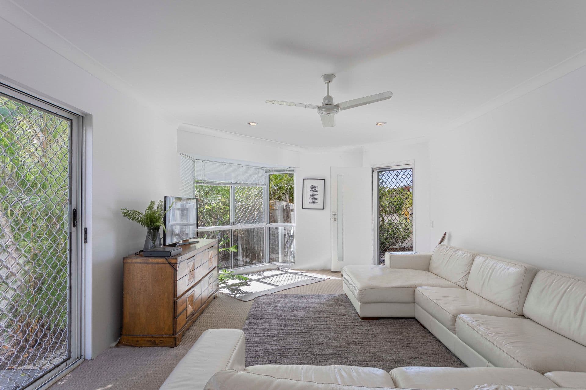 1/65 Southern Cross Parade, Sunrise Beach, QLD, 4567, Sunrise Beach - Image 1