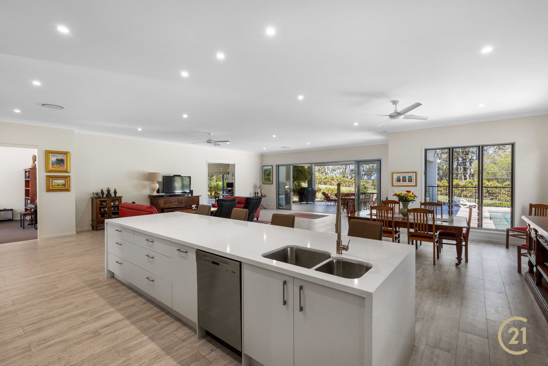 1 Lake Weyba Drive, Weyba Downs, QLD, 4562, Weyba Downs - Thumbnail 2