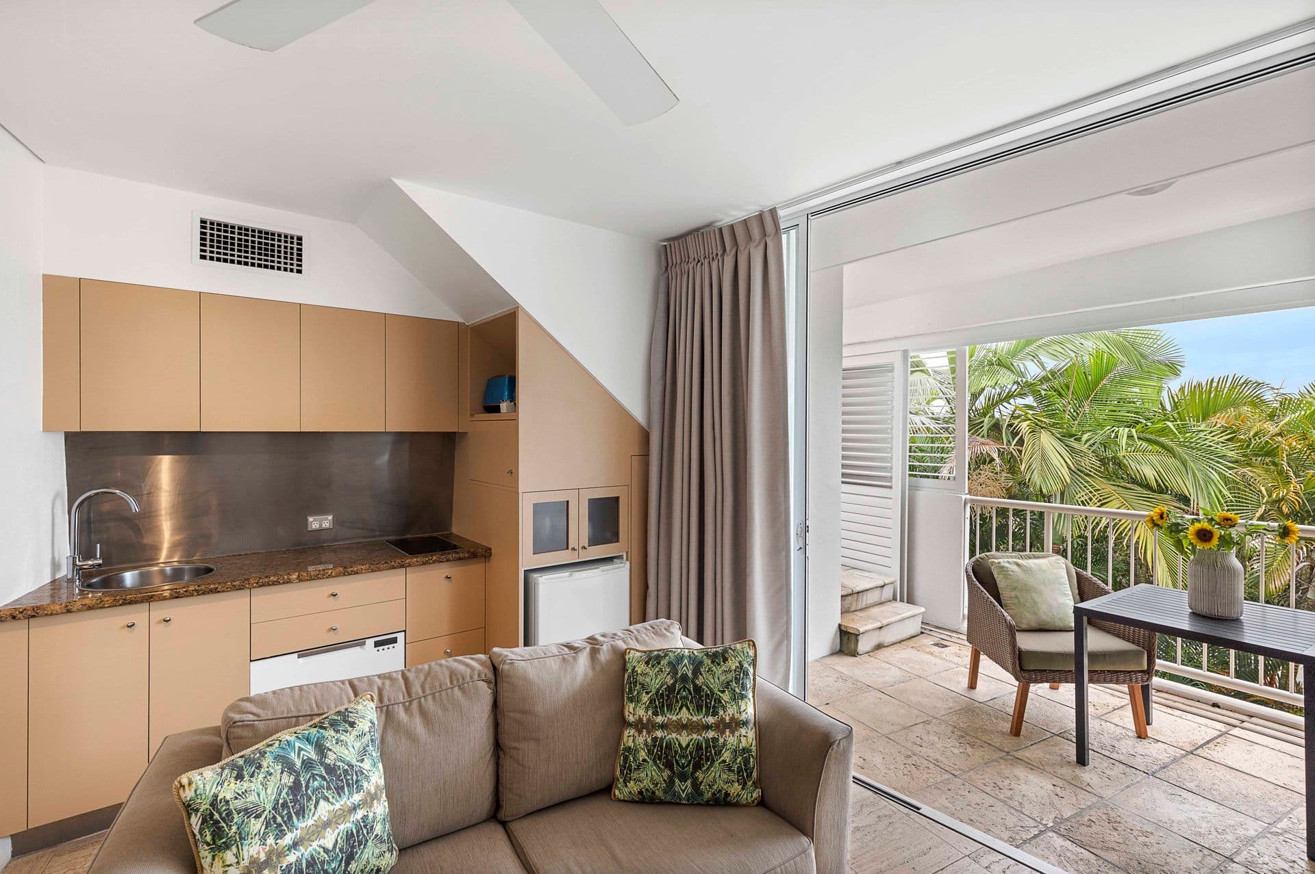 302/16 Noosa Drive, Noosa Heads, QLD, 4567, Noosa Heads - Thumbnail 4