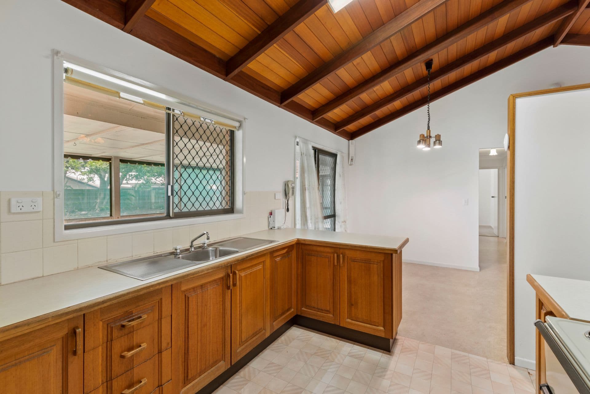 38 Wollomia Way, Sunrise Beach, QLD, 4567, Sunrise Beach - Thumbnail 5