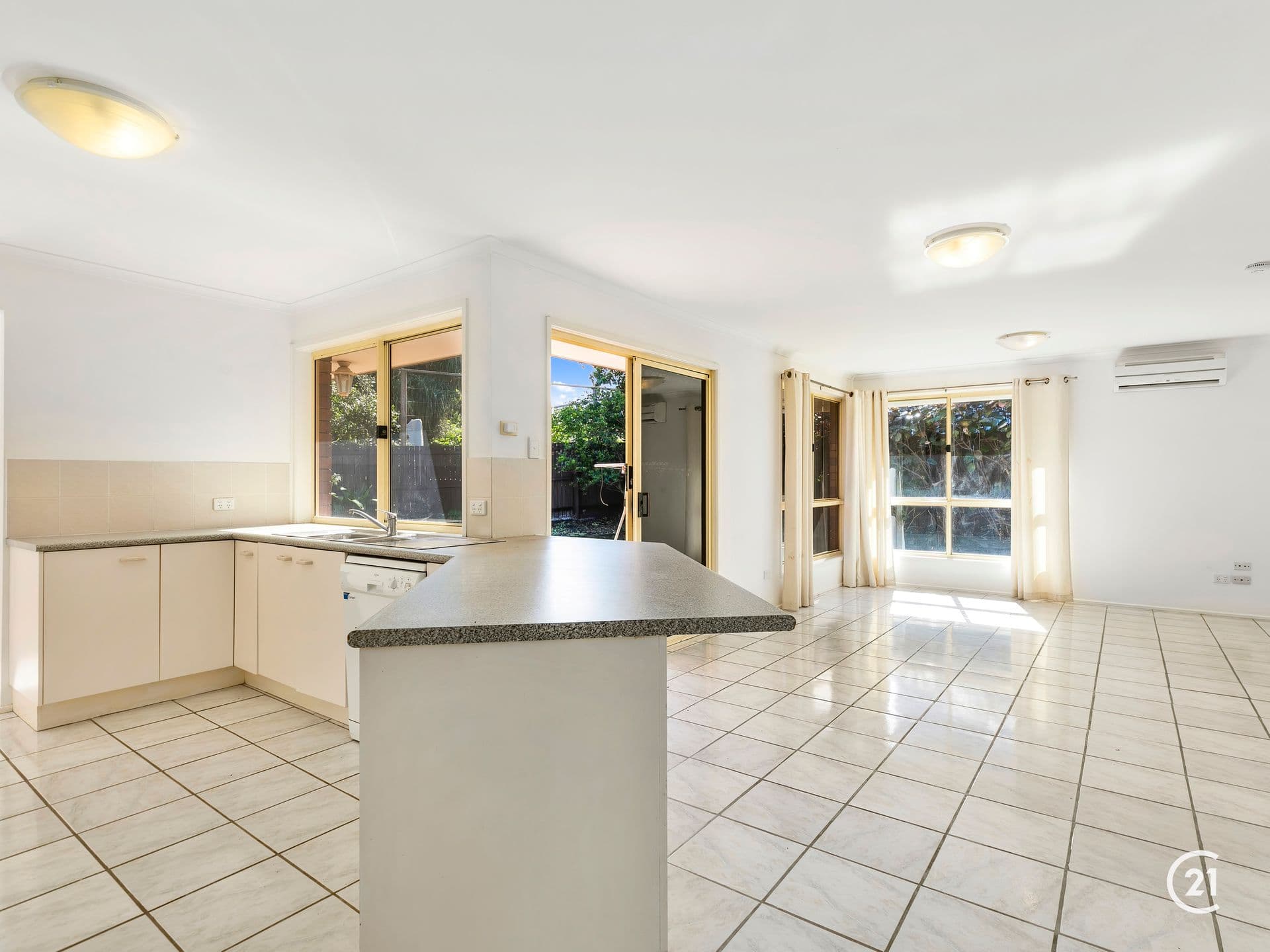 6/18 Lanyana Way, Noosa Heads, QLD, 4567, Castaways Beach - Thumbnail 4