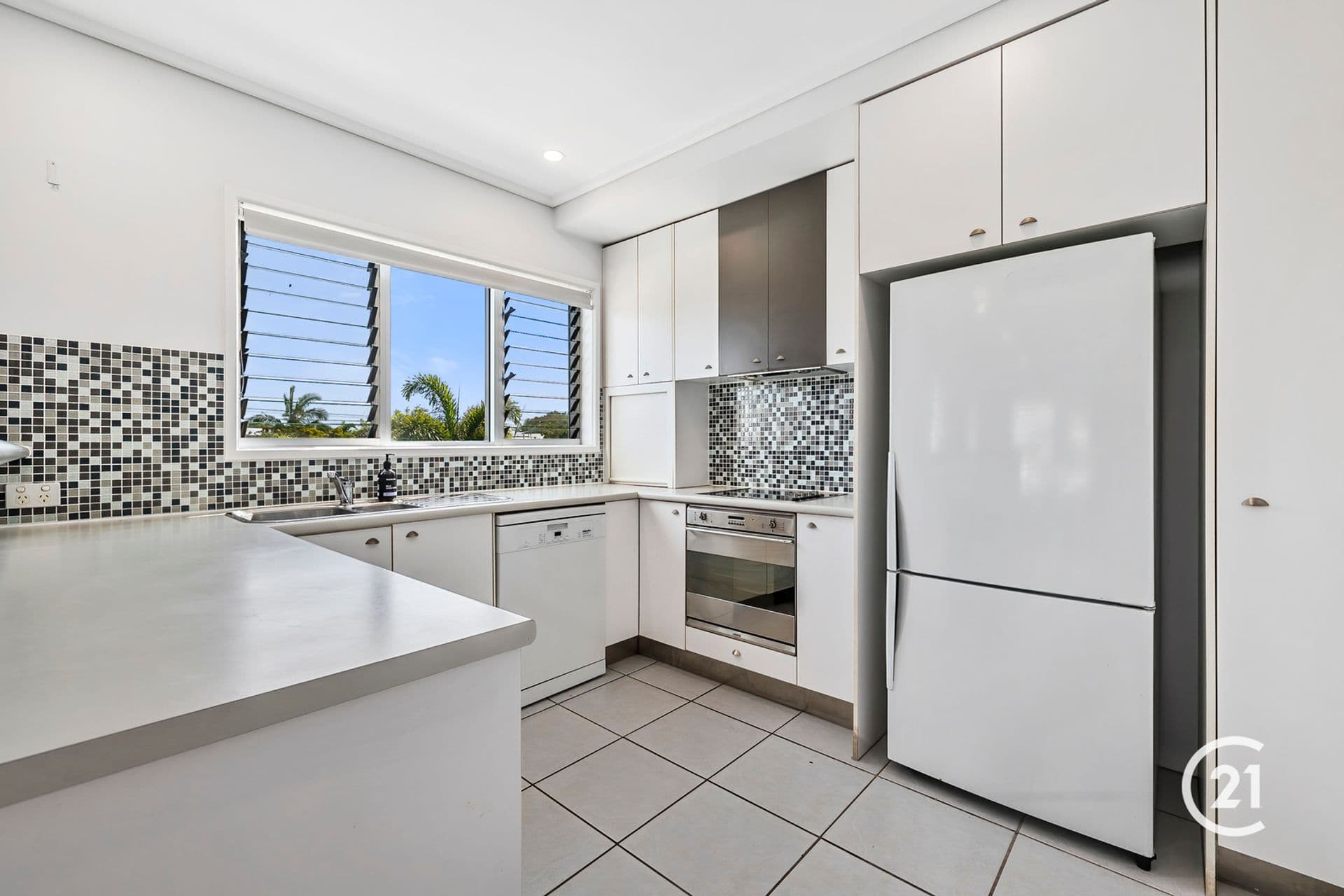 4/2 Second Avenue, Coolum Beach, QLD, 4573, Coolum Beach - Thumbnail 6