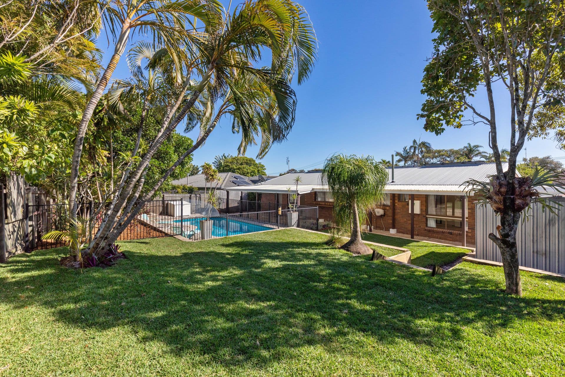 6/18 Lanyana Way, Noosa Heads, QLD, 4567, Peregian Beach - Thumbnail 2