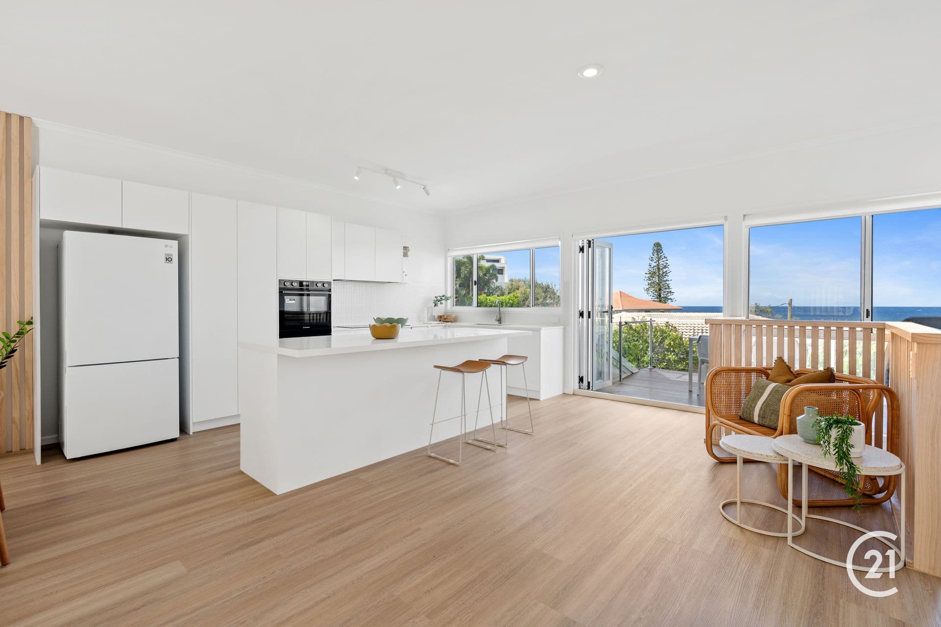 2/6 Sobraon Street, Sunrise Beach, QLD, 4567, Sunrise Beach - Thumbnail 2