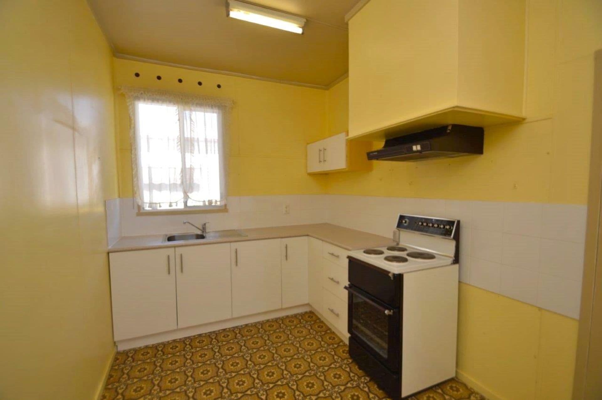 308 Knox Street, Broken Hill, NSW, 2880, Broken Hill - Thumbnail 2