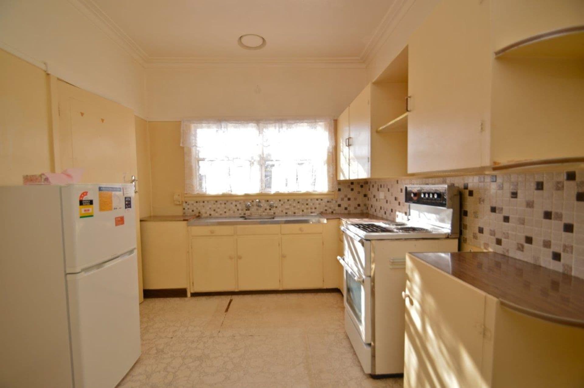 102 Brown Street, Broken Hill, NSW, 2880, Broken Hill - Thumbnail 2
