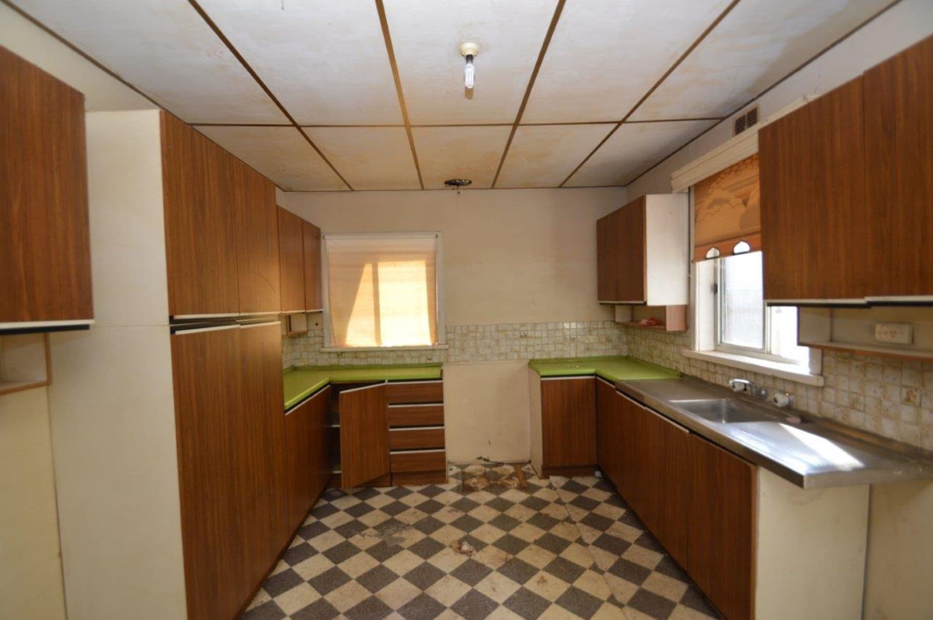 96 Iodide Street, Broken Hill, NSW, 2880, Broken Hill - Thumbnail 2