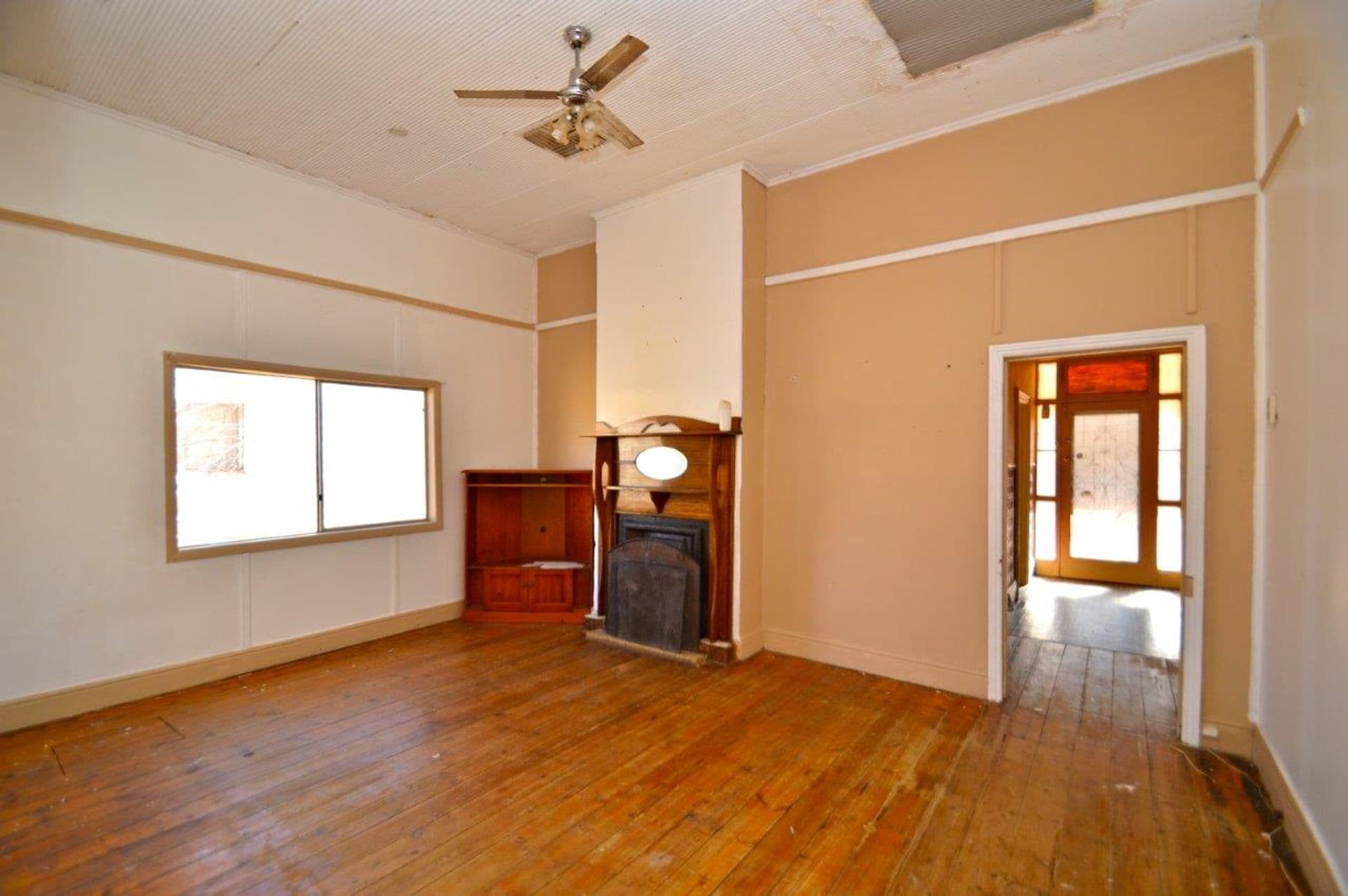 97 Eyre Street, Broken Hill, NSW, 2880, Broken Hill - Thumbnail 2