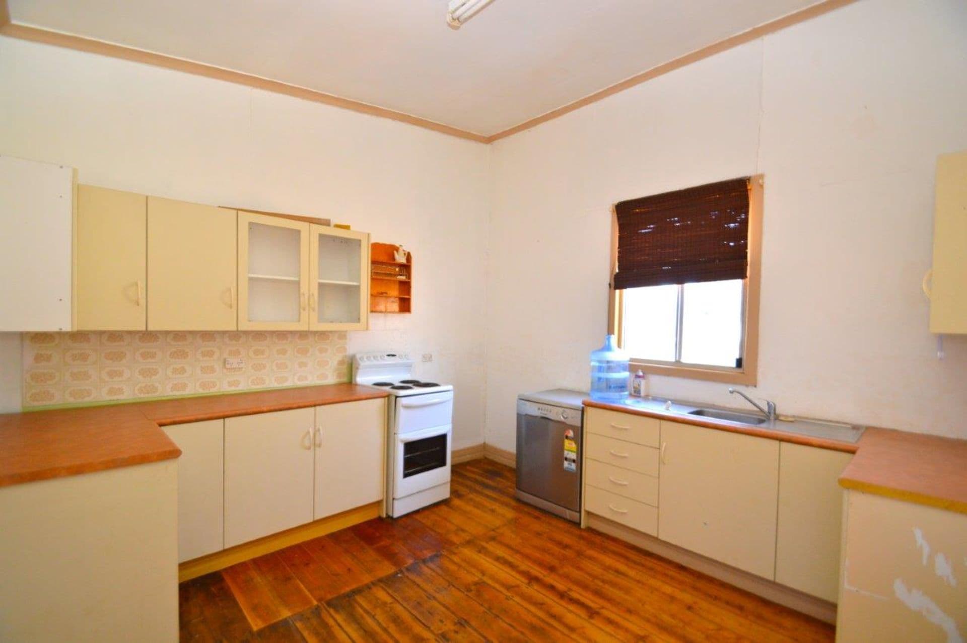 97 Eyre Street, Broken Hill, NSW, 2880, Broken Hill - Thumbnail 3