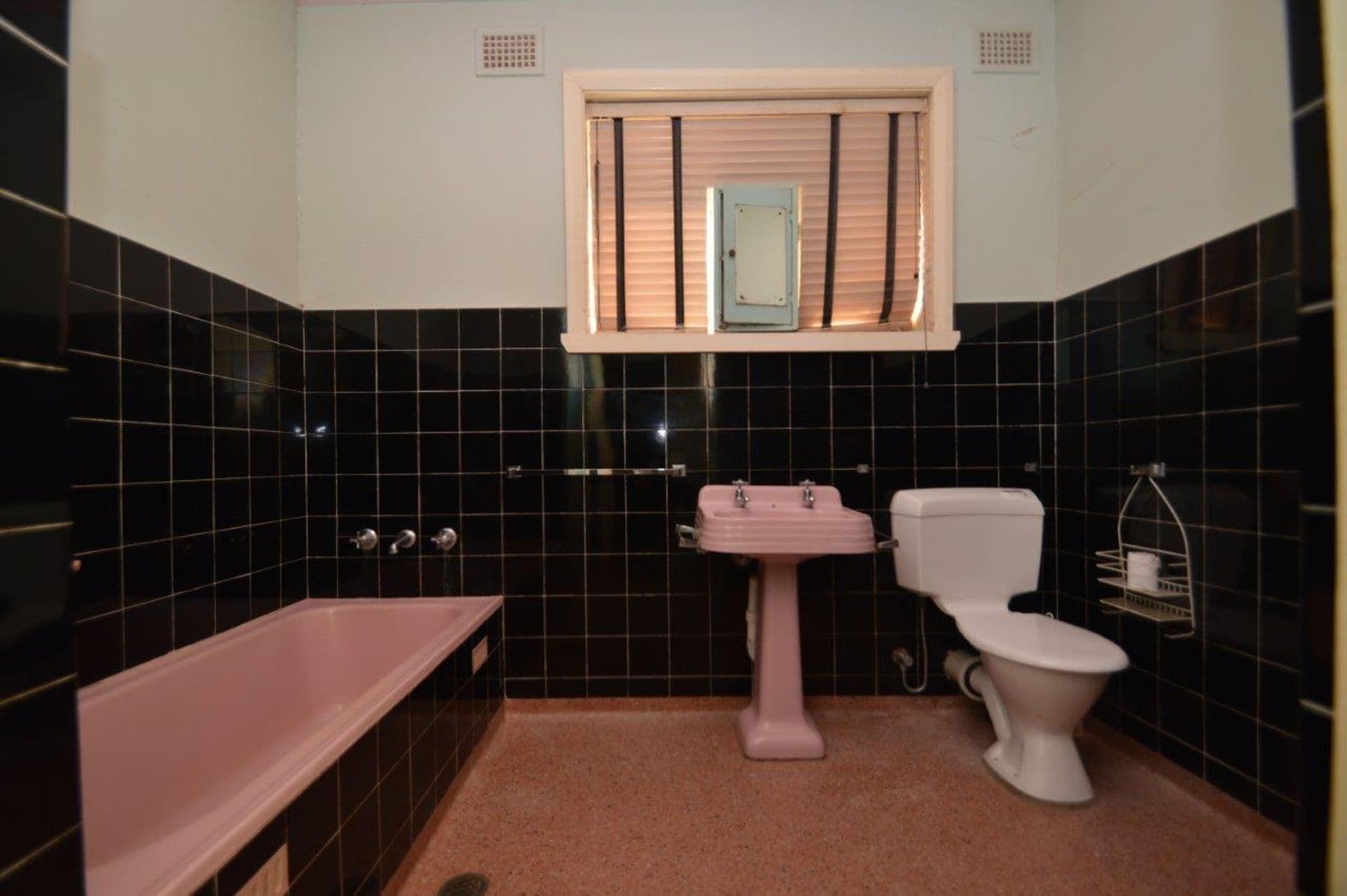 63 Wills Street, Broken Hill, NSW, 2880, Broken Hill - Thumbnail 8