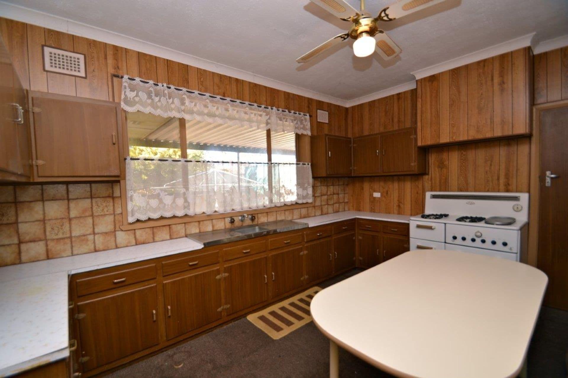 63 Wills Street, Broken Hill, NSW, 2880, Broken Hill - Thumbnail 2