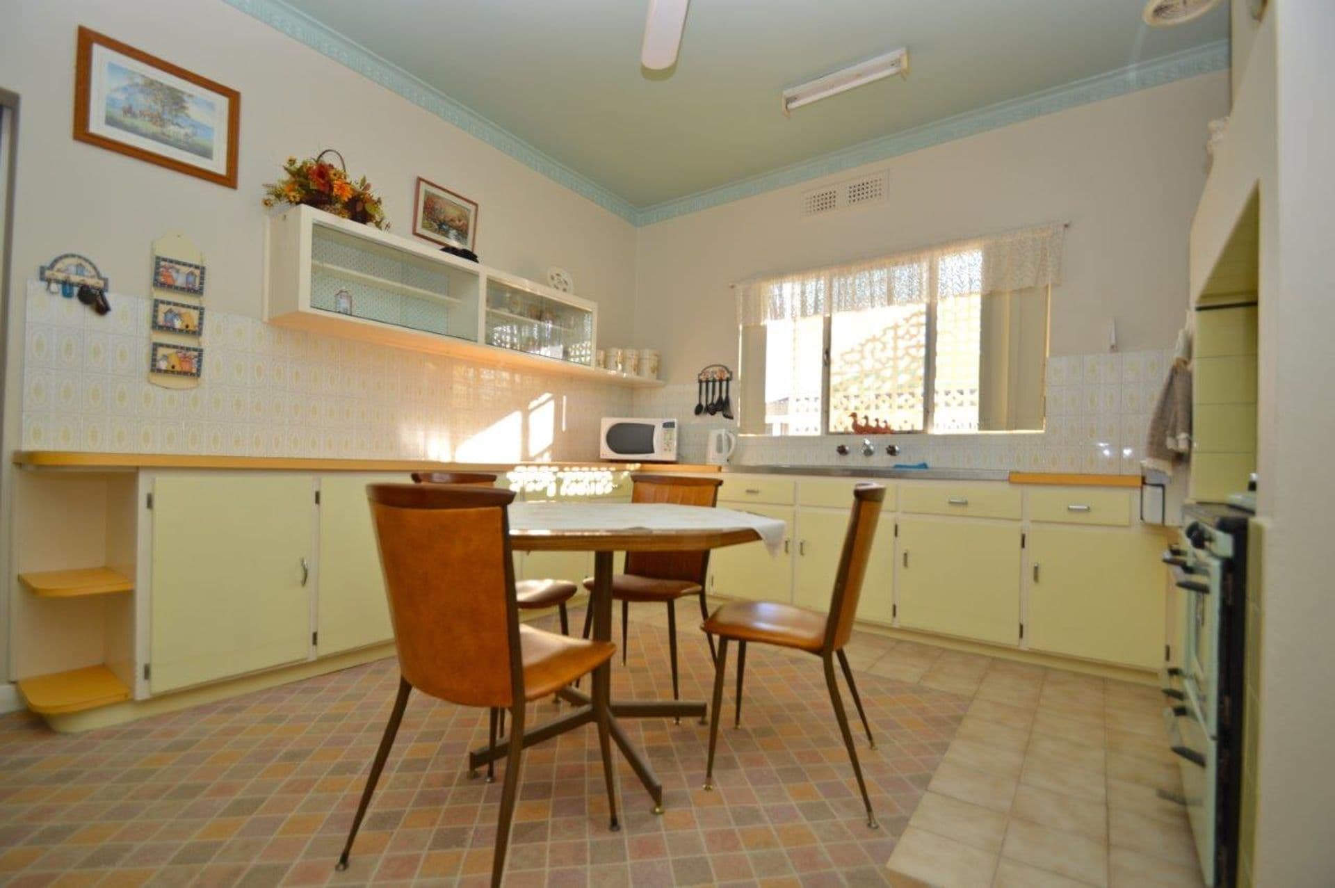 81 Newton Street, Broken Hill, NSW, 2880, Broken Hill - Thumbnail 2
