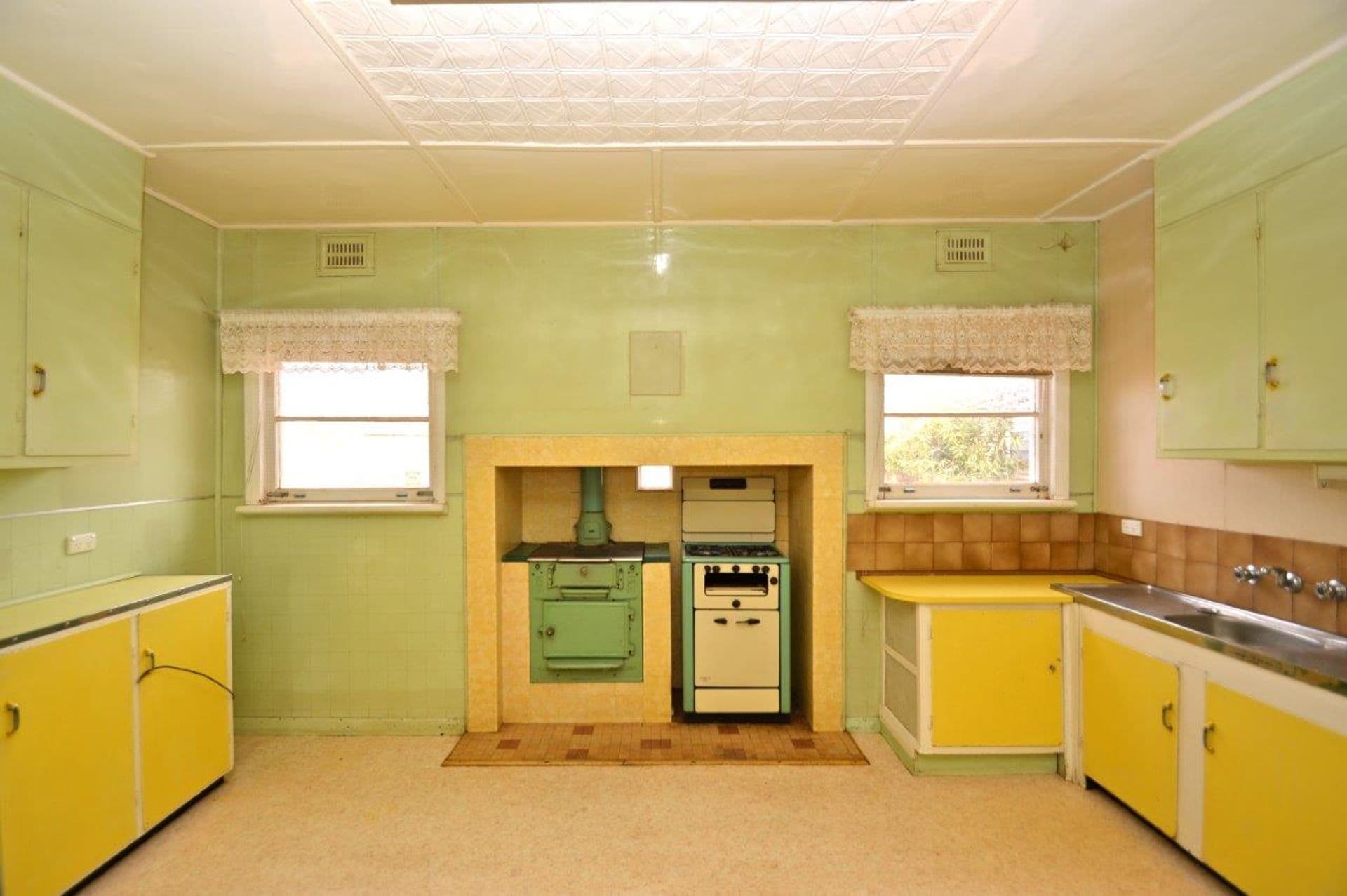 38 Wolfram Street, Broken Hill, NSW, 2880, Broken Hill - Thumbnail 2