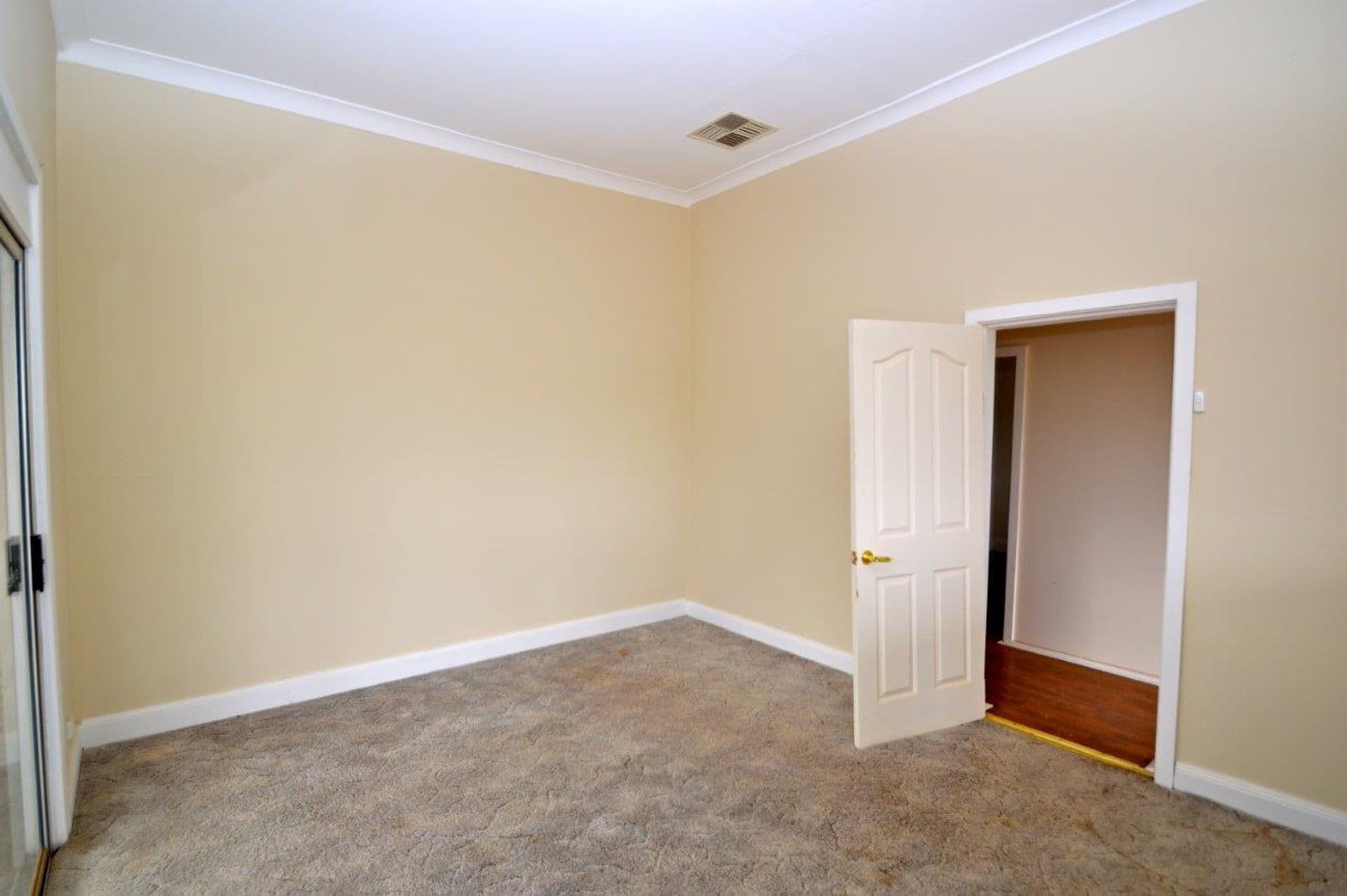 332 - 334 Oxide Street, Broken Hill, NSW, 2880, Broken Hill - Thumbnail 4