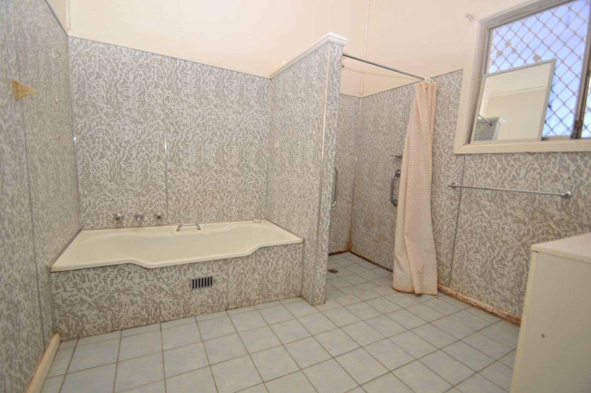 401 Cummins Street, Broken Hill, NSW, 2880, Broken Hill - Thumbnail 6