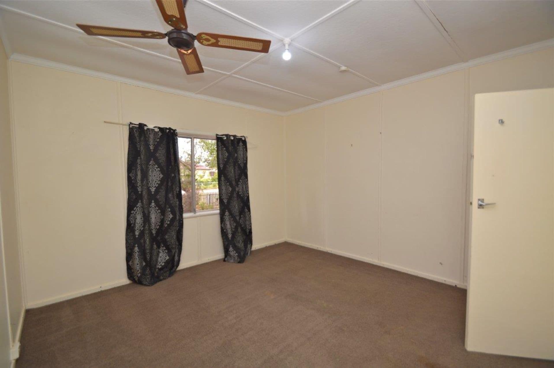 4 Casuarina Avenue, Broken Hill, NSW, 2880, Broken Hill - Thumbnail 7