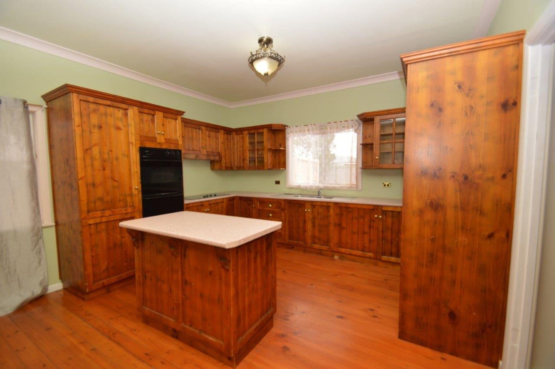 4 Casuarina Avenue, Broken Hill, NSW, 2880, Broken Hill - Thumbnail 3