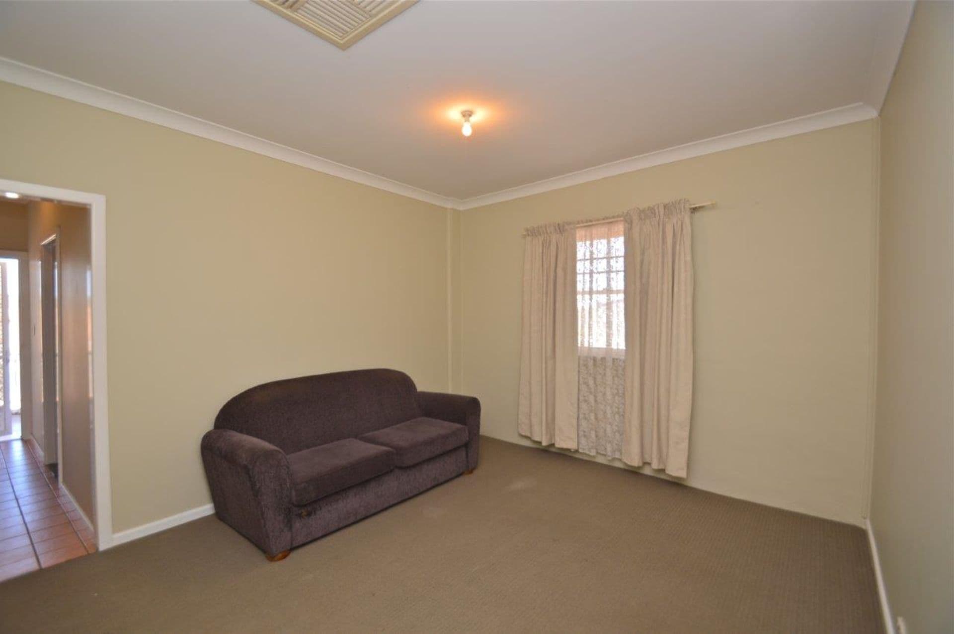 12 Crystal Street, Broken Hill, NSW, 2880, Broken Hill - Thumbnail 4