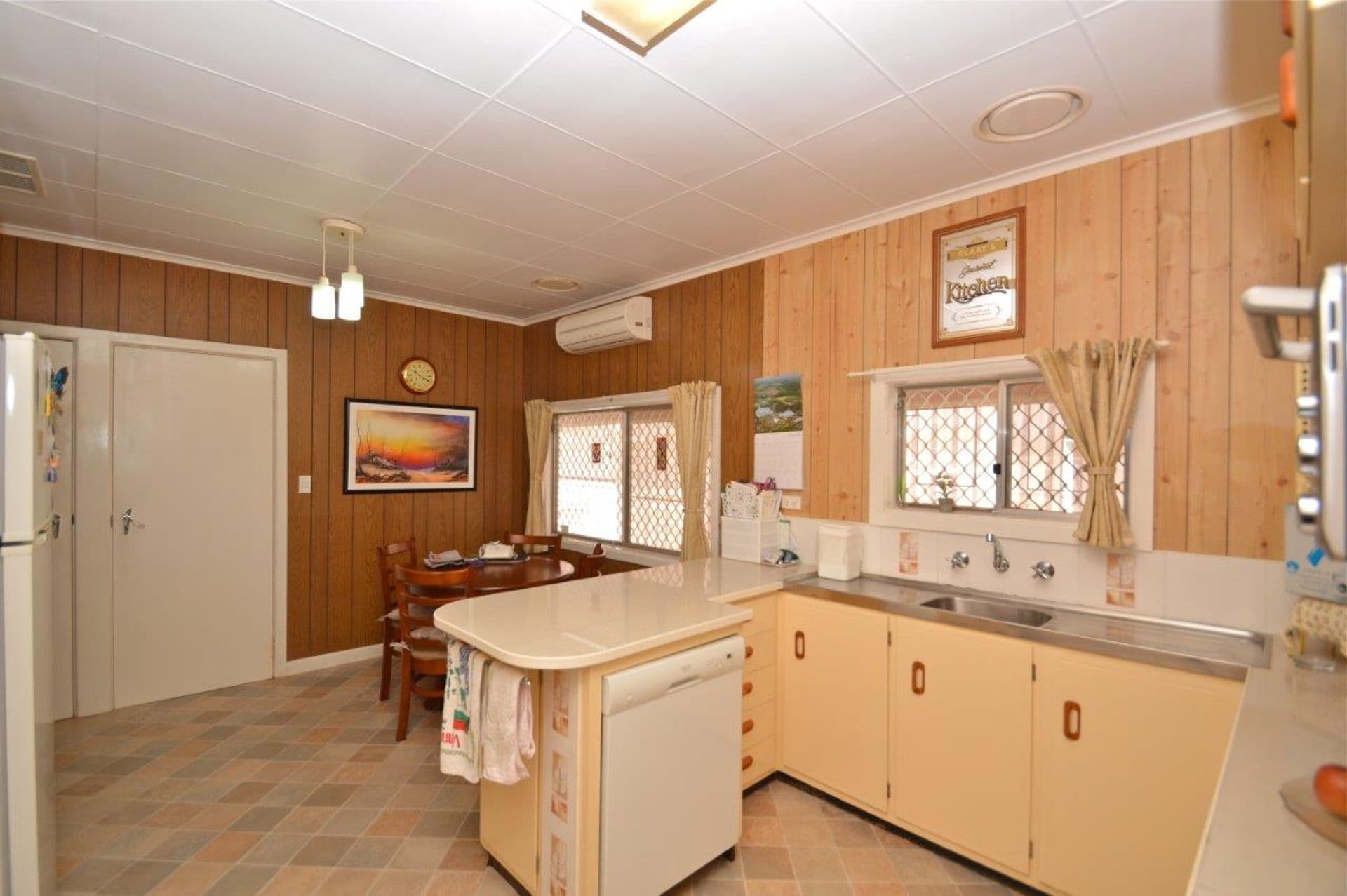 276 Patton Street, Broken Hill, NSW, 2880, Broken Hill - Thumbnail 3