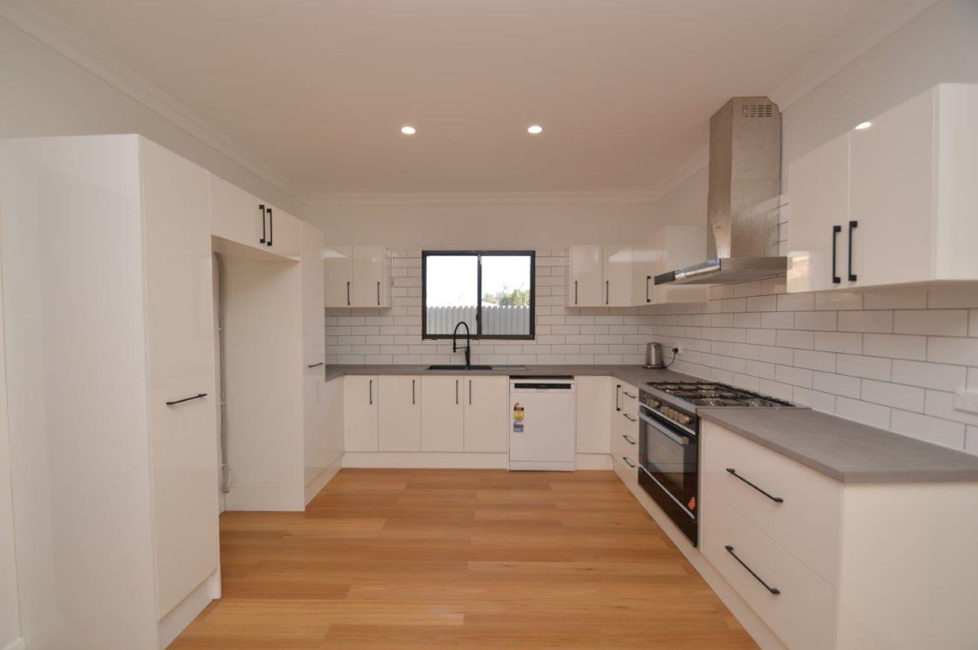 82 Ryan Street, Broken Hill, NSW, 2880, Broken Hill - Thumbnail 2