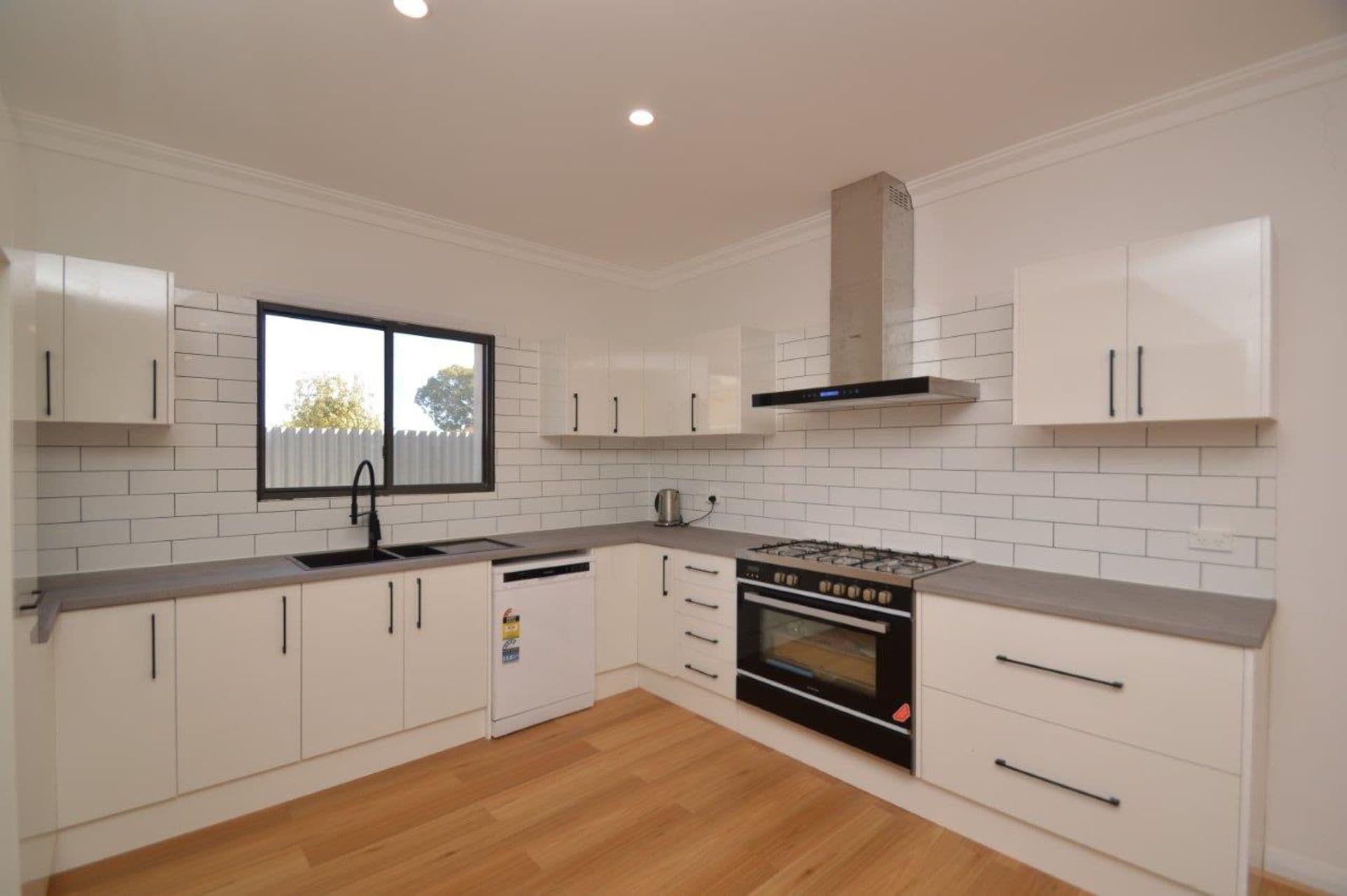 82 Ryan Street, Broken Hill, NSW, 2880, Broken Hill - Thumbnail 3