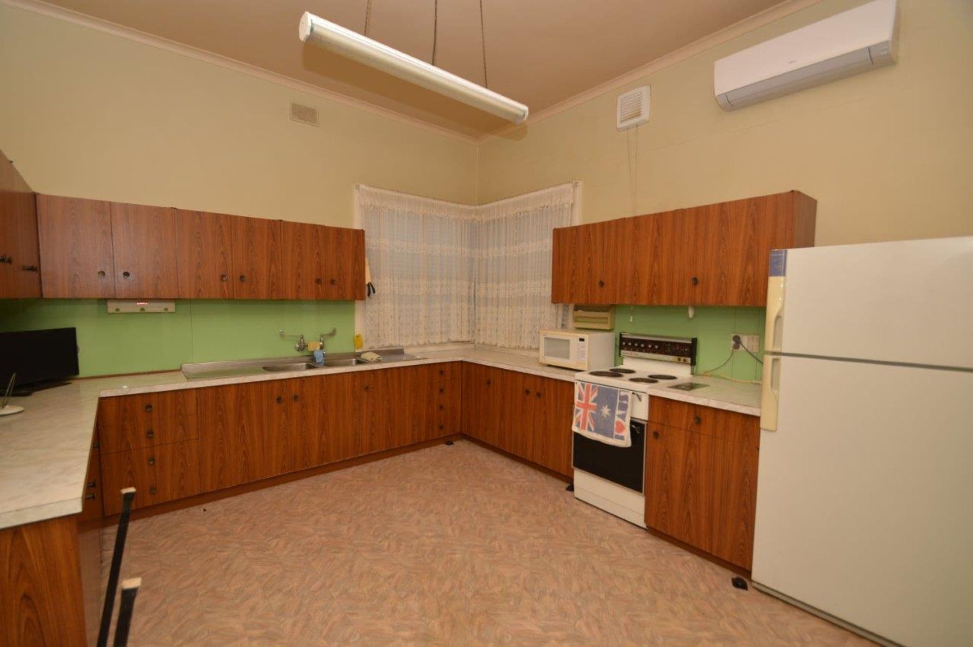 553 Beryl Street, Broken Hill, NSW, 2880, Broken Hill - Thumbnail 3