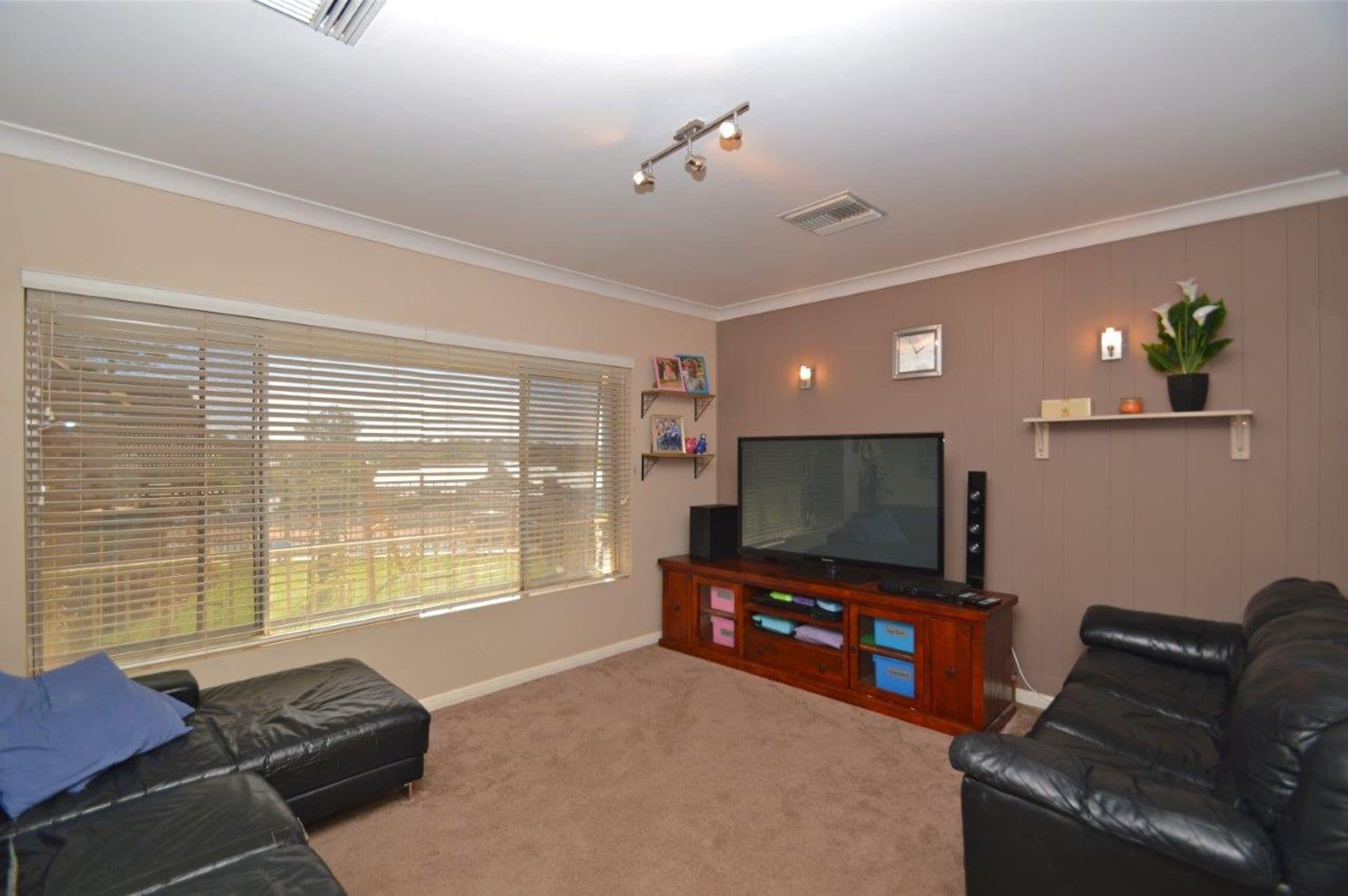 533 Cummins Street, Broken Hill, NSW, 2880, Broken Hill - Thumbnail 4