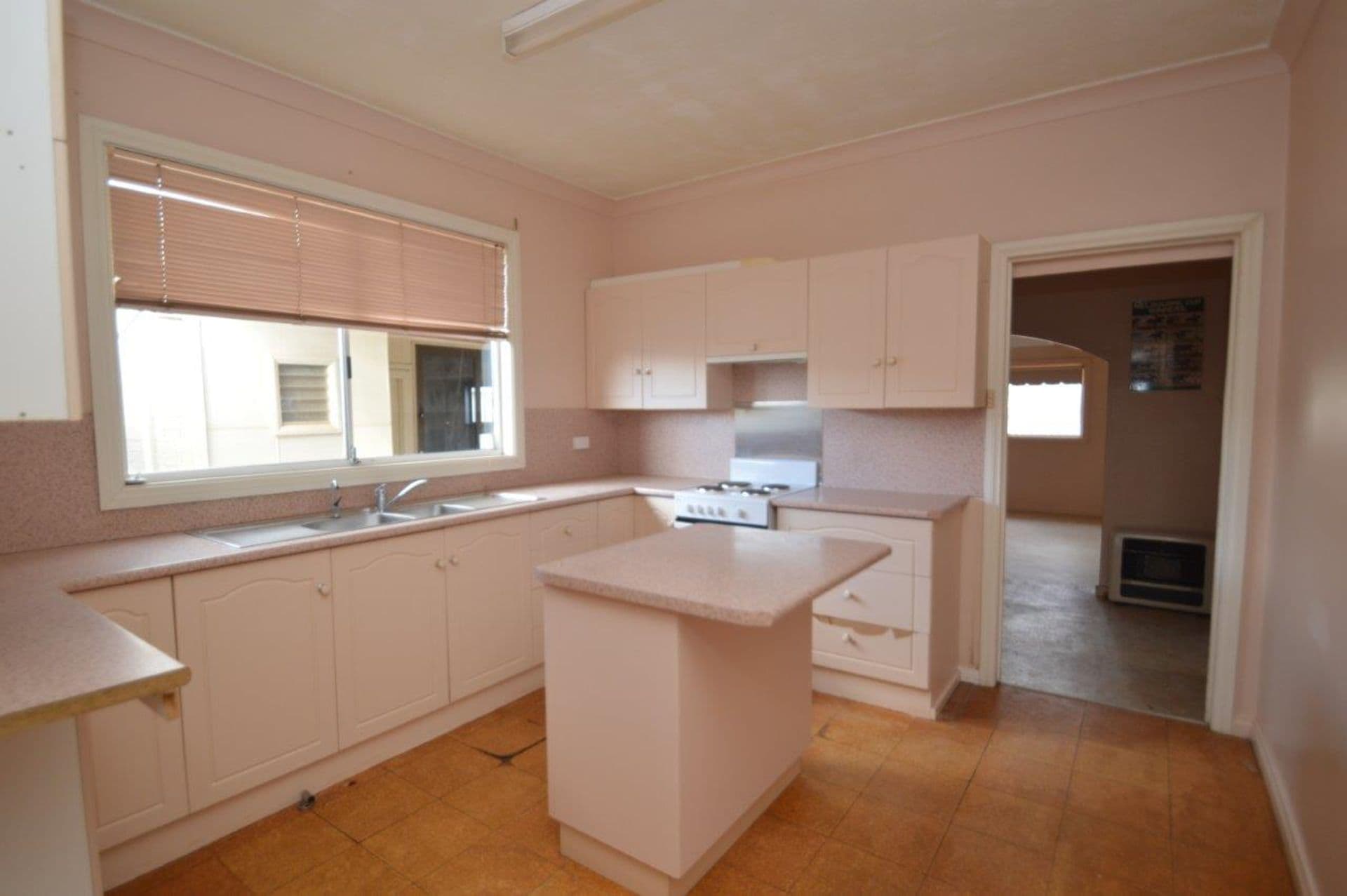 115 Gaffney Lane, Broken Hill, NSW, 2880, Broken Hill - Thumbnail 3
