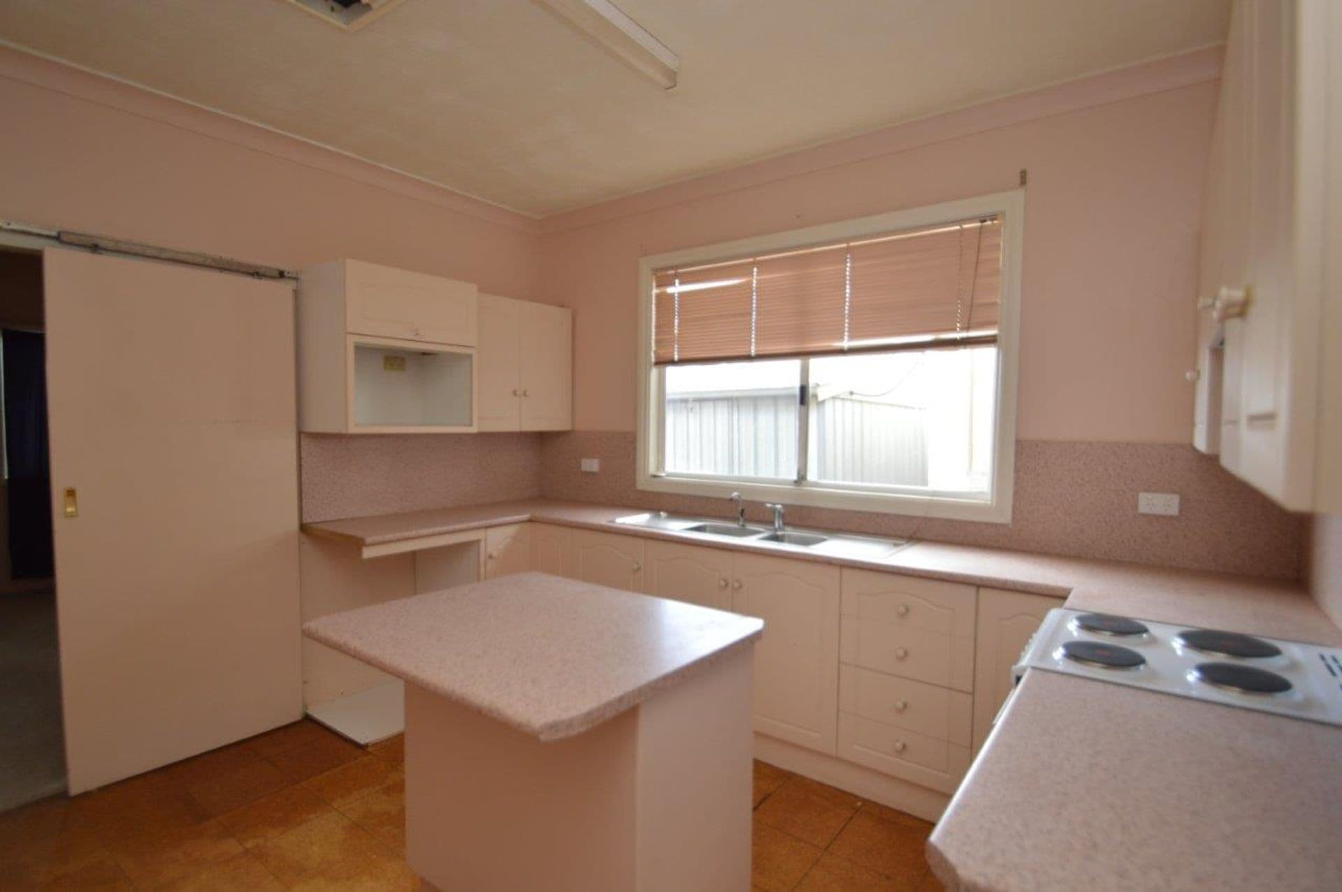 115 Gaffney Lane, Broken Hill, NSW, 2880, Broken Hill - Thumbnail 2