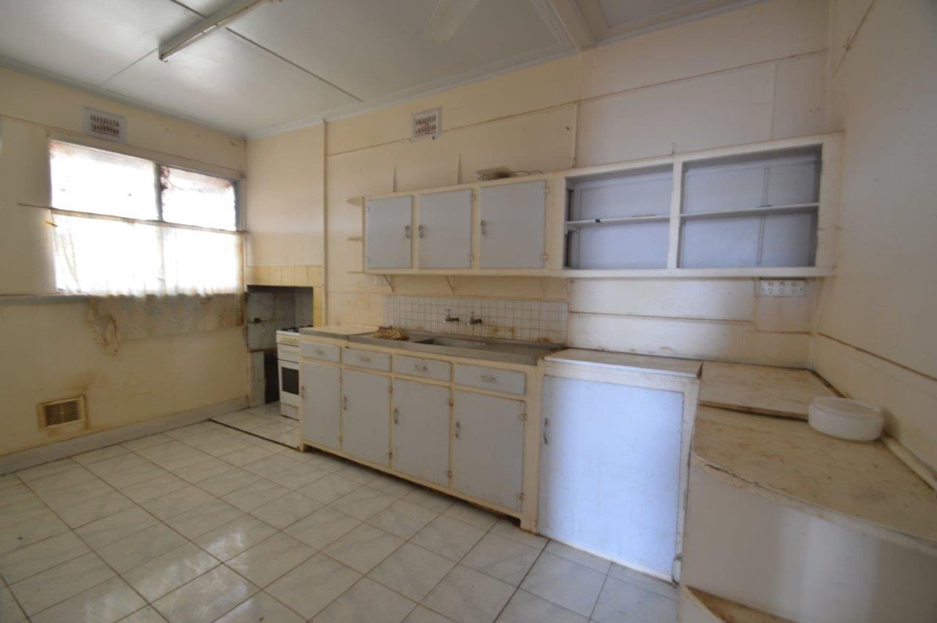 466 Argent Lane, Broken Hill, NSW, 2880, Broken Hill - Thumbnail 2