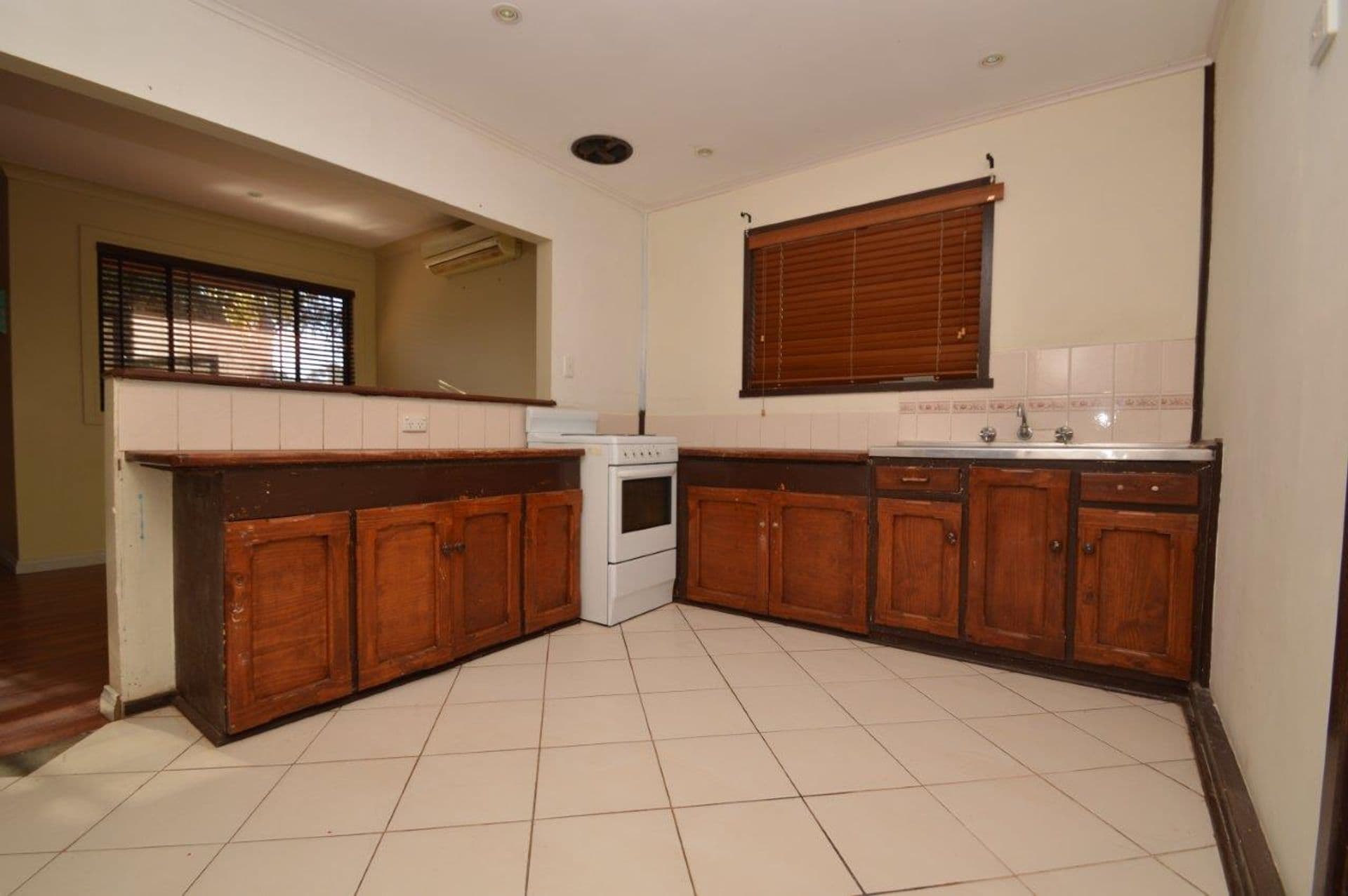 523 Radium Street, Broken Hill, NSW, 2880, Broken Hill - Thumbnail 2