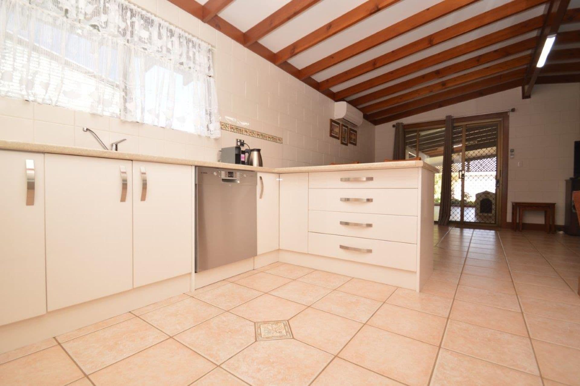 724 Chapple Street, Broken Hill, NSW, 2880, Broken Hill - Thumbnail 3