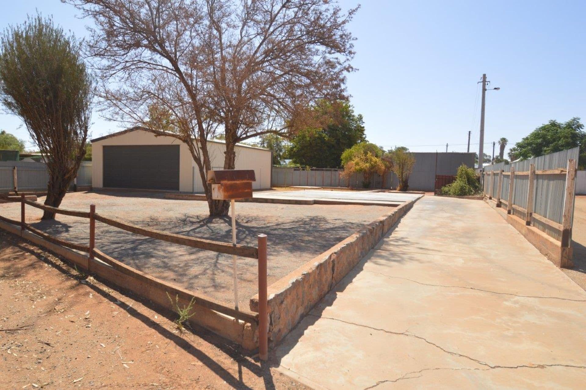 6 Hynes Street, Broken Hill, NSW, 2880, Broken Hill - Thumbnail 2