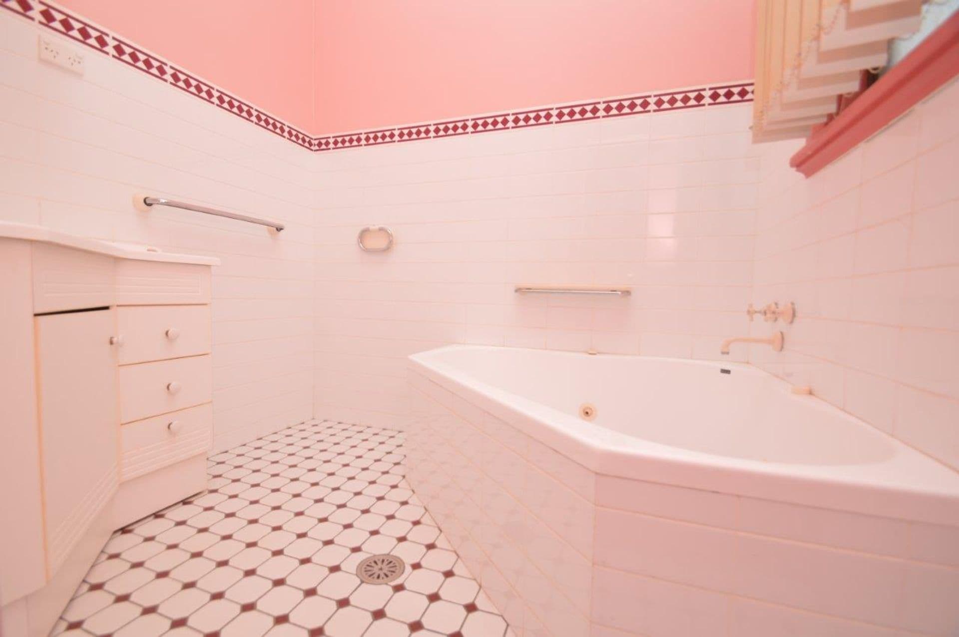 3 Wentworth Road, Broken Hill, NSW, 2880, Broken Hill - Thumbnail 6