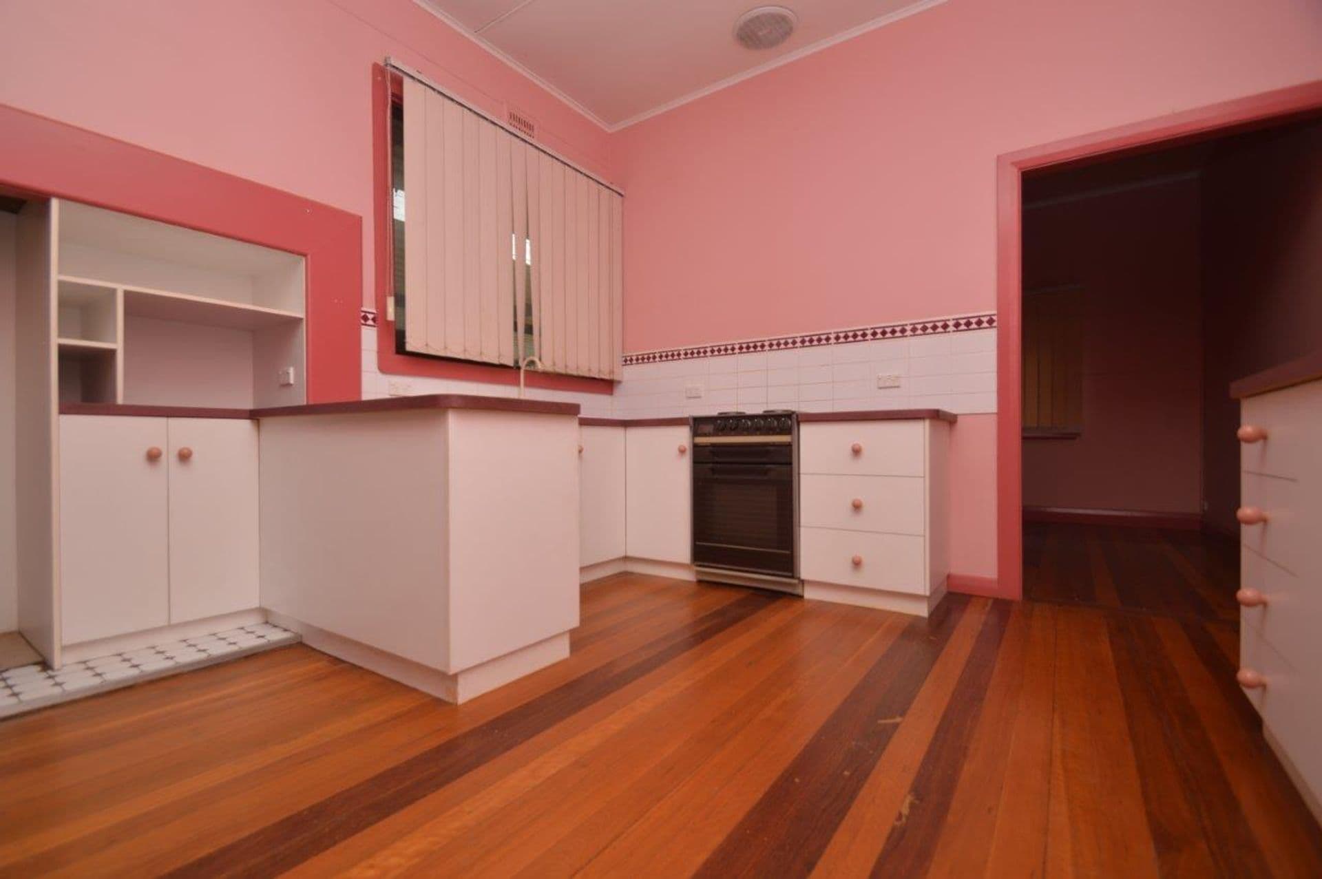 3 Wentworth Road, Broken Hill, NSW, 2880, Broken Hill - Thumbnail 2