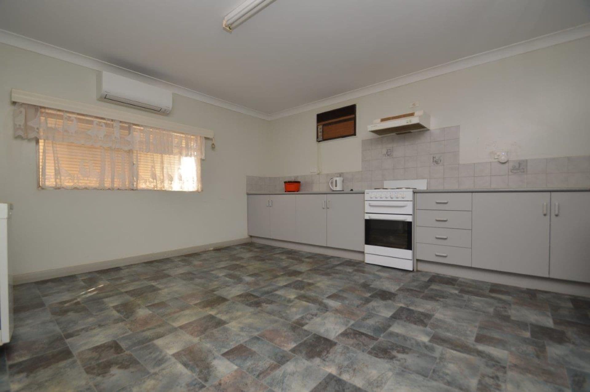 118 Pell Lane, Broken Hill, NSW, 2880, Broken Hill - Thumbnail 3