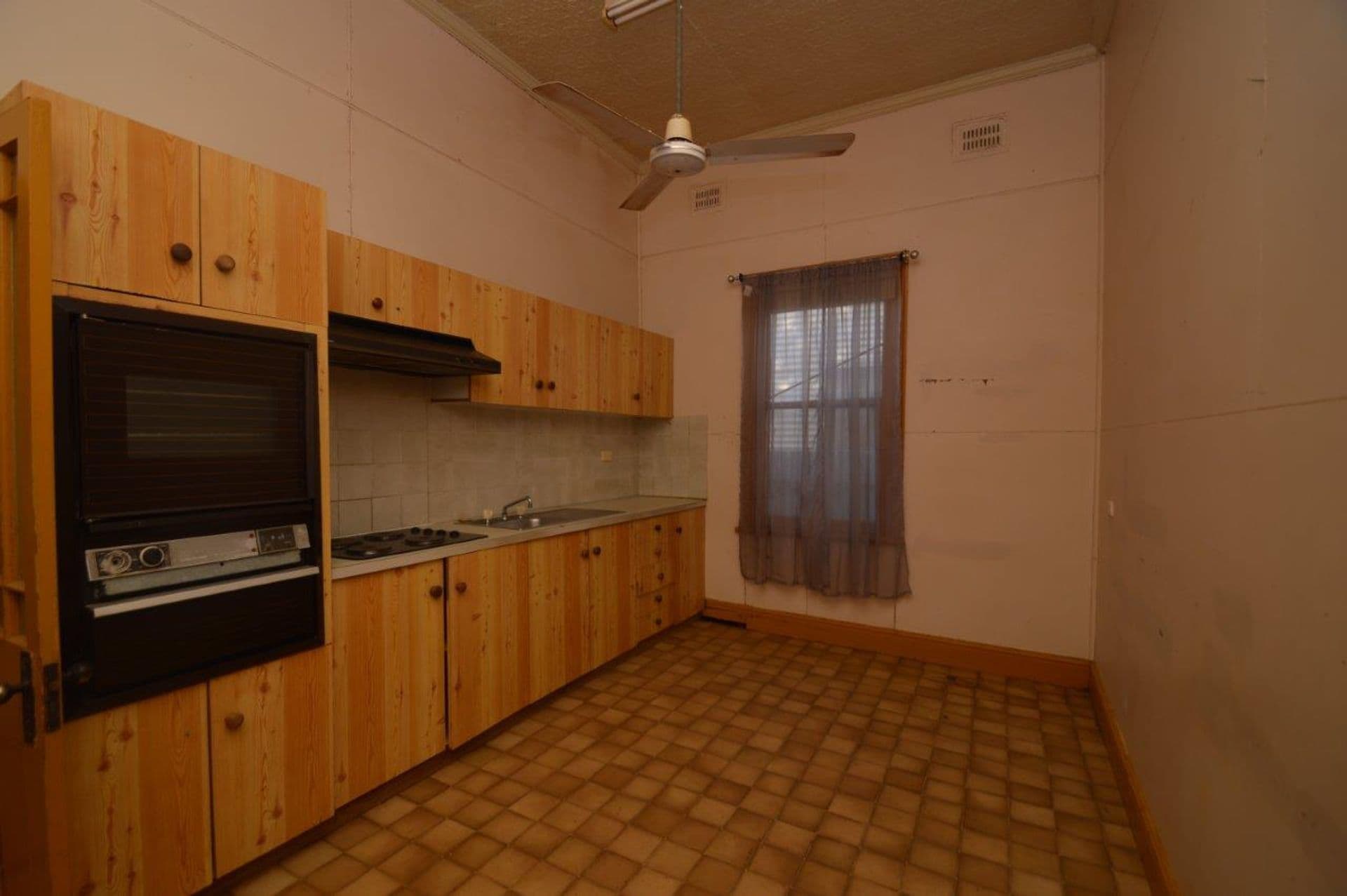 358 Kaolin Street, Broken Hill, NSW, 2880, Broken Hill - Thumbnail 2