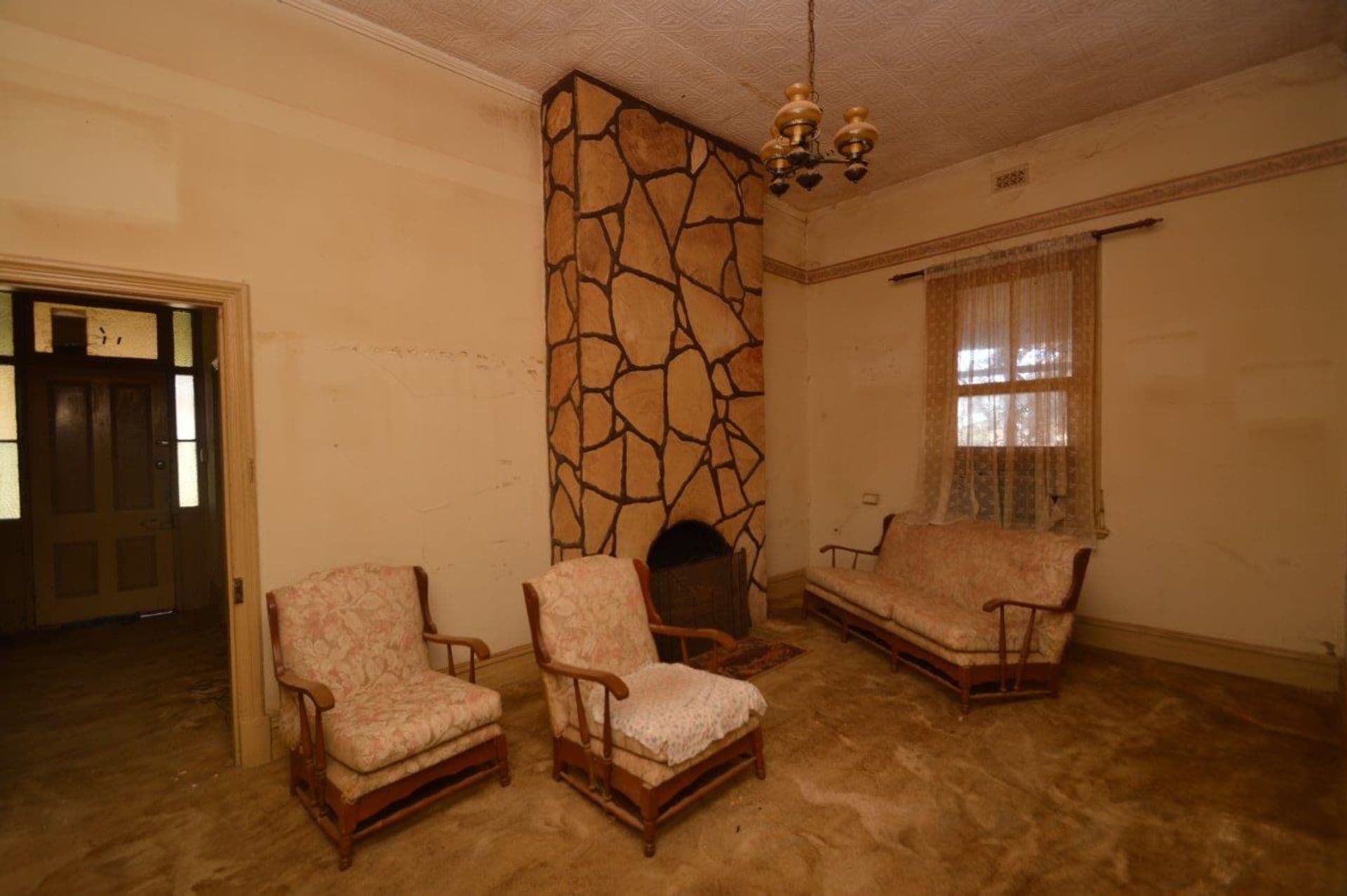 7 South Road, Broken Hill, NSW, 2880, Broken Hill - Thumbnail 3