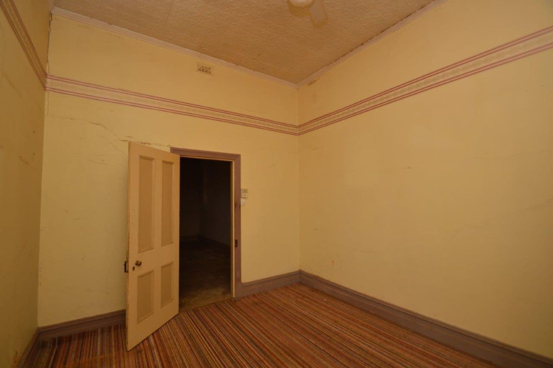 7 South Road, Broken Hill, NSW, 2880, Broken Hill - Thumbnail 5