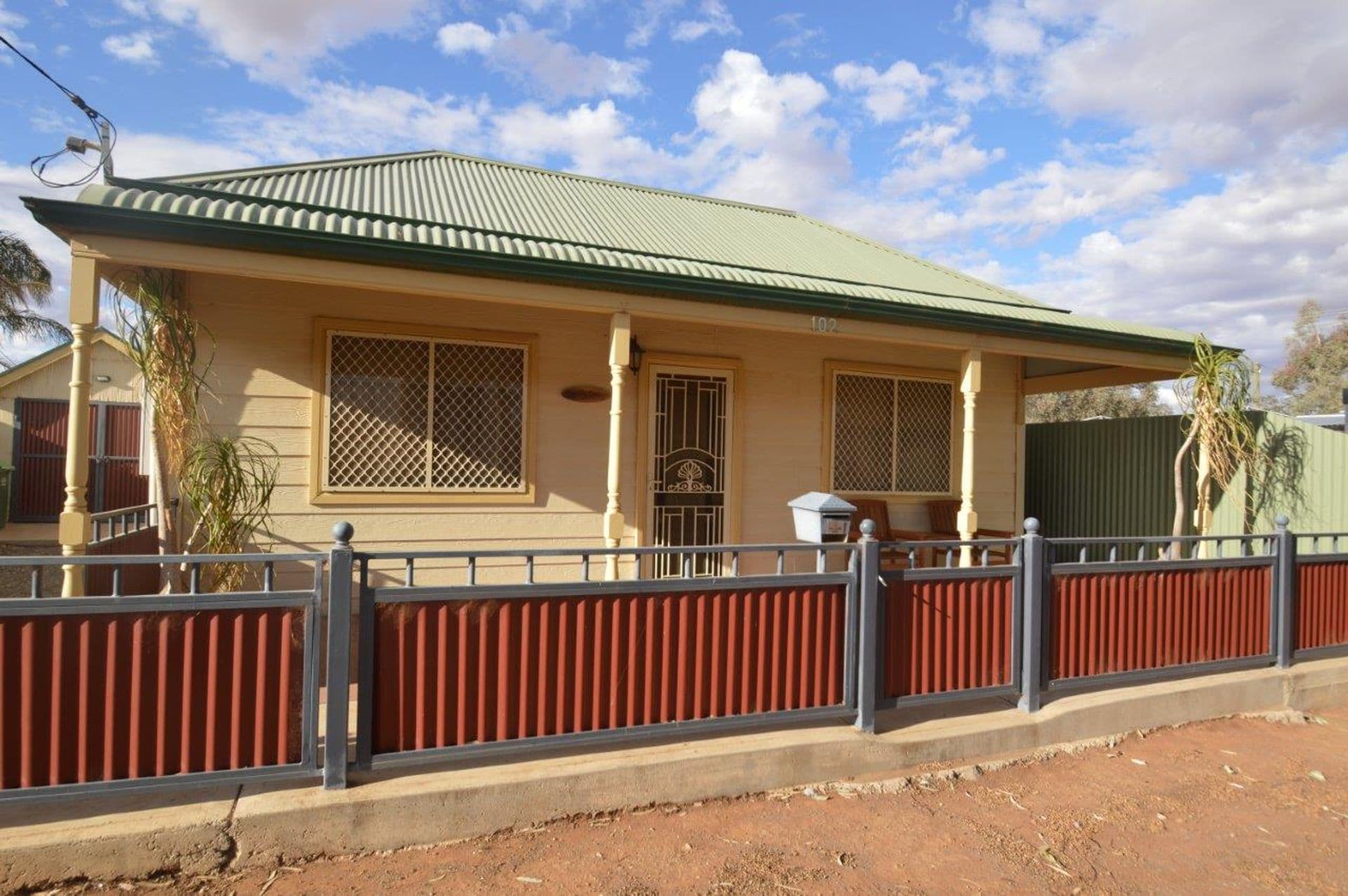 4 Meryton Lane, Ivanhoe, Ivanhoe - Image 1